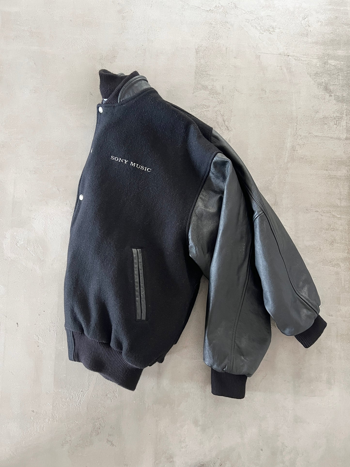 BLACK SONY MUSIC STAFF JACKET - 1990S - L