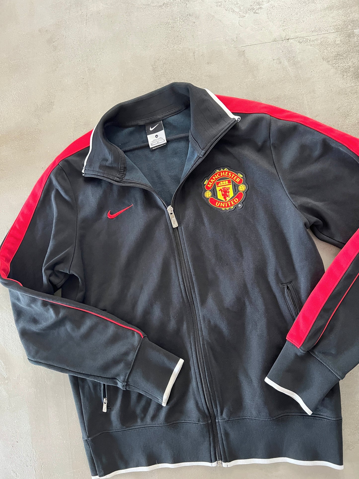 BLACK MANCHESTER UNITED NIKE TRACK JACKET - 2000S - M