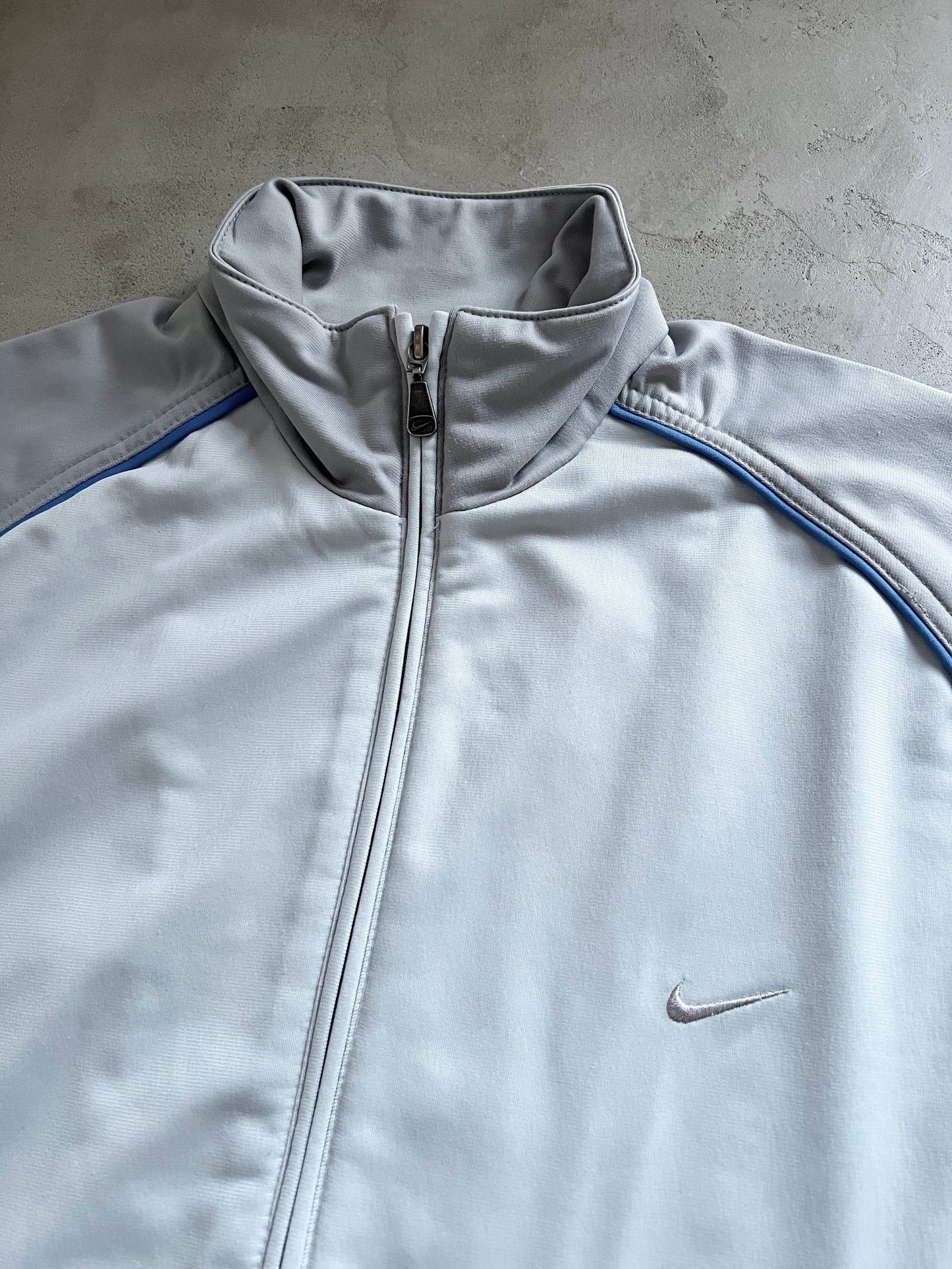 GREY NIKE TRACK JACKET - 2000S - L