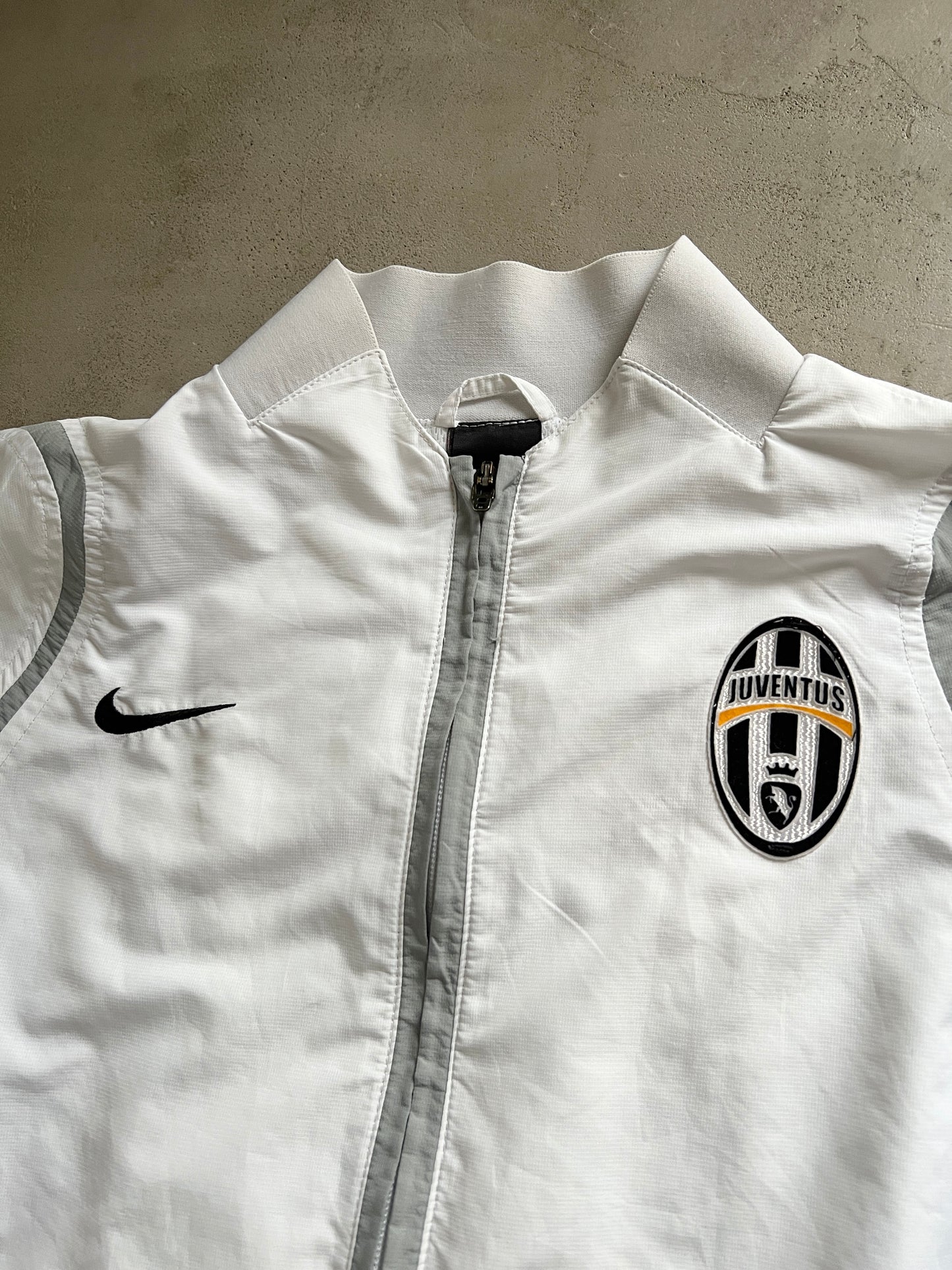 WHITE JUVENTUS NIKE TRACK JACKET - 2000S - S