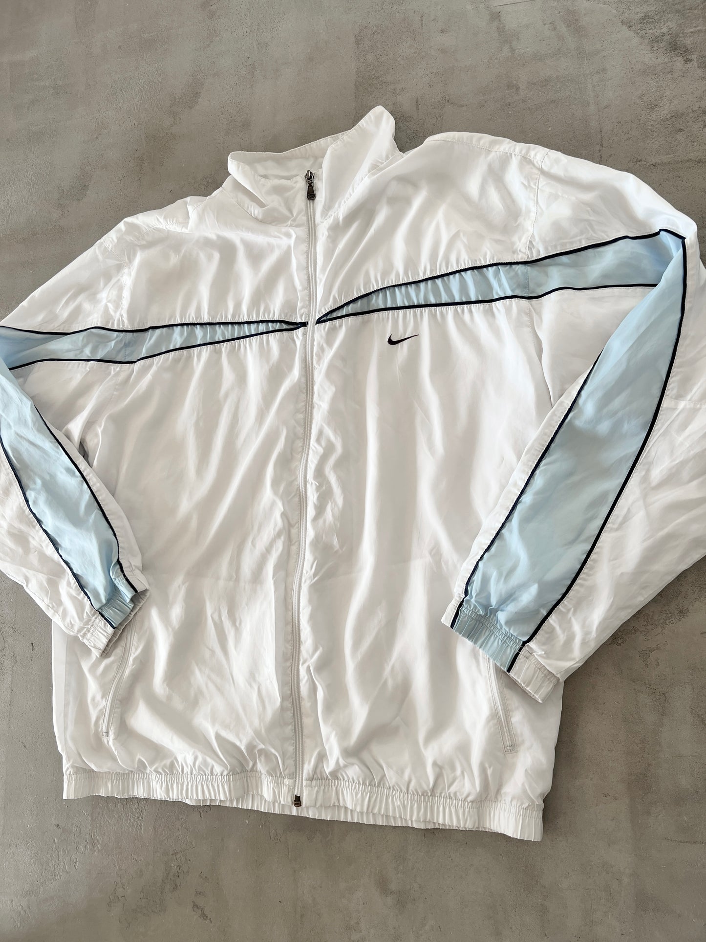 WHITE/BABY BLUE NIKE TRACK JACKET - 2000S - XL