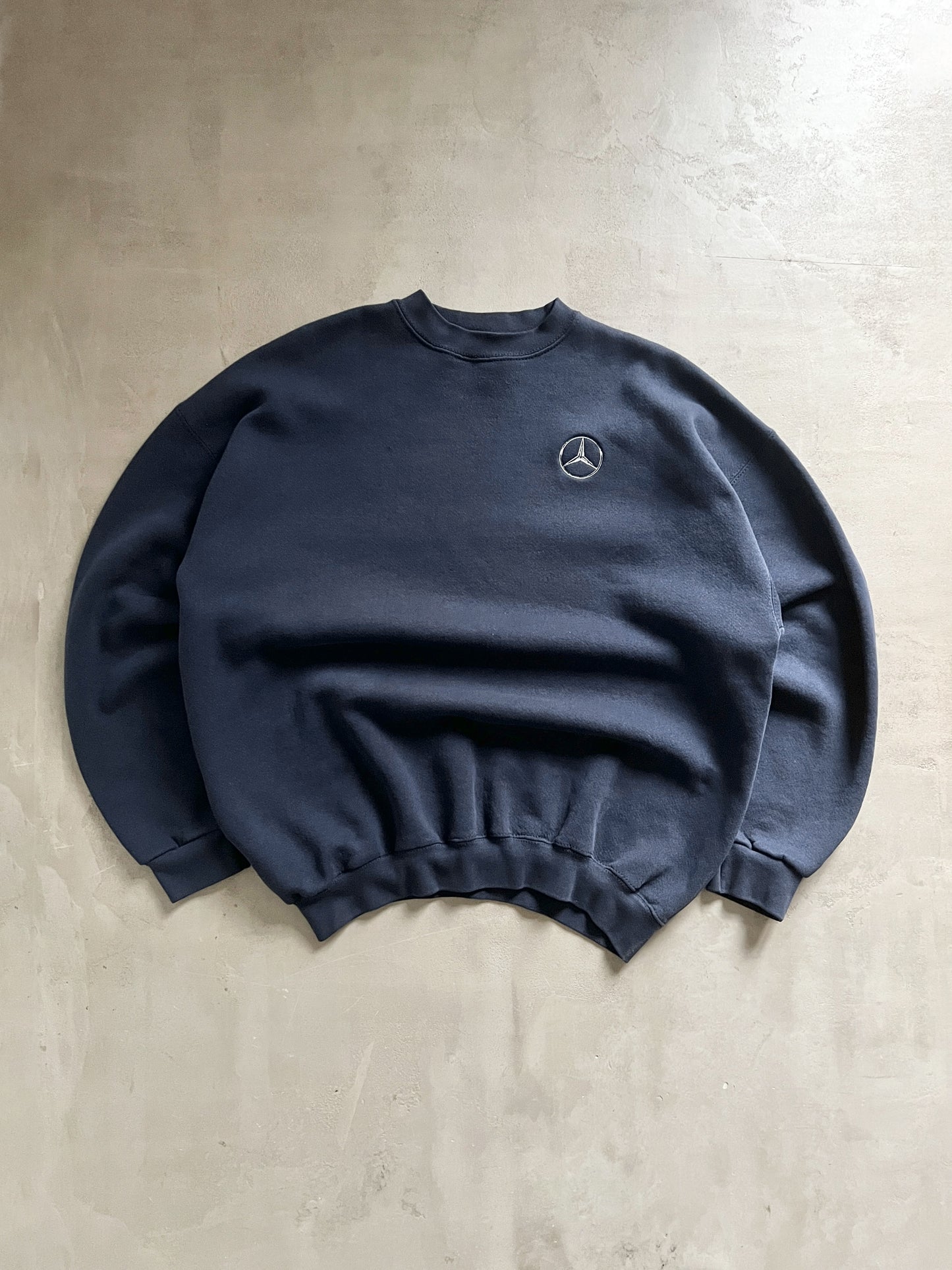 NAVY MERCEDES BENZ SWEATER - 1990S - XL/L