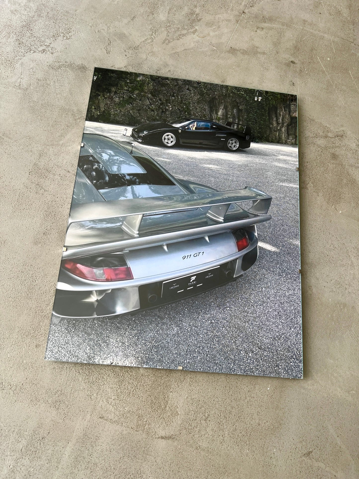 PORSCHE 911 GT1 x FERRARI F40 GLASS PRINT