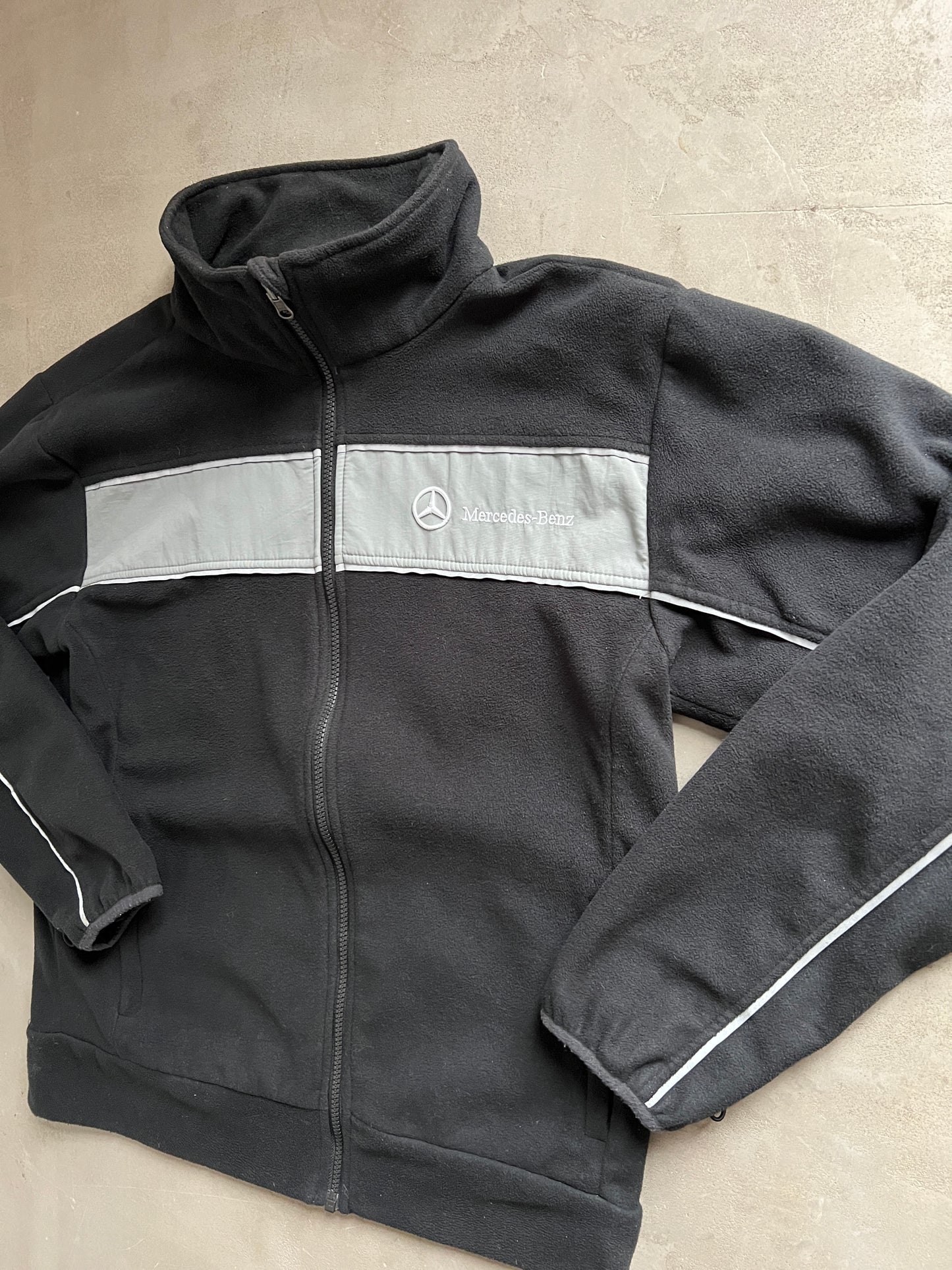 BLACK/GREY MERCEDES BENZ FLEECE - 2000S - L/M