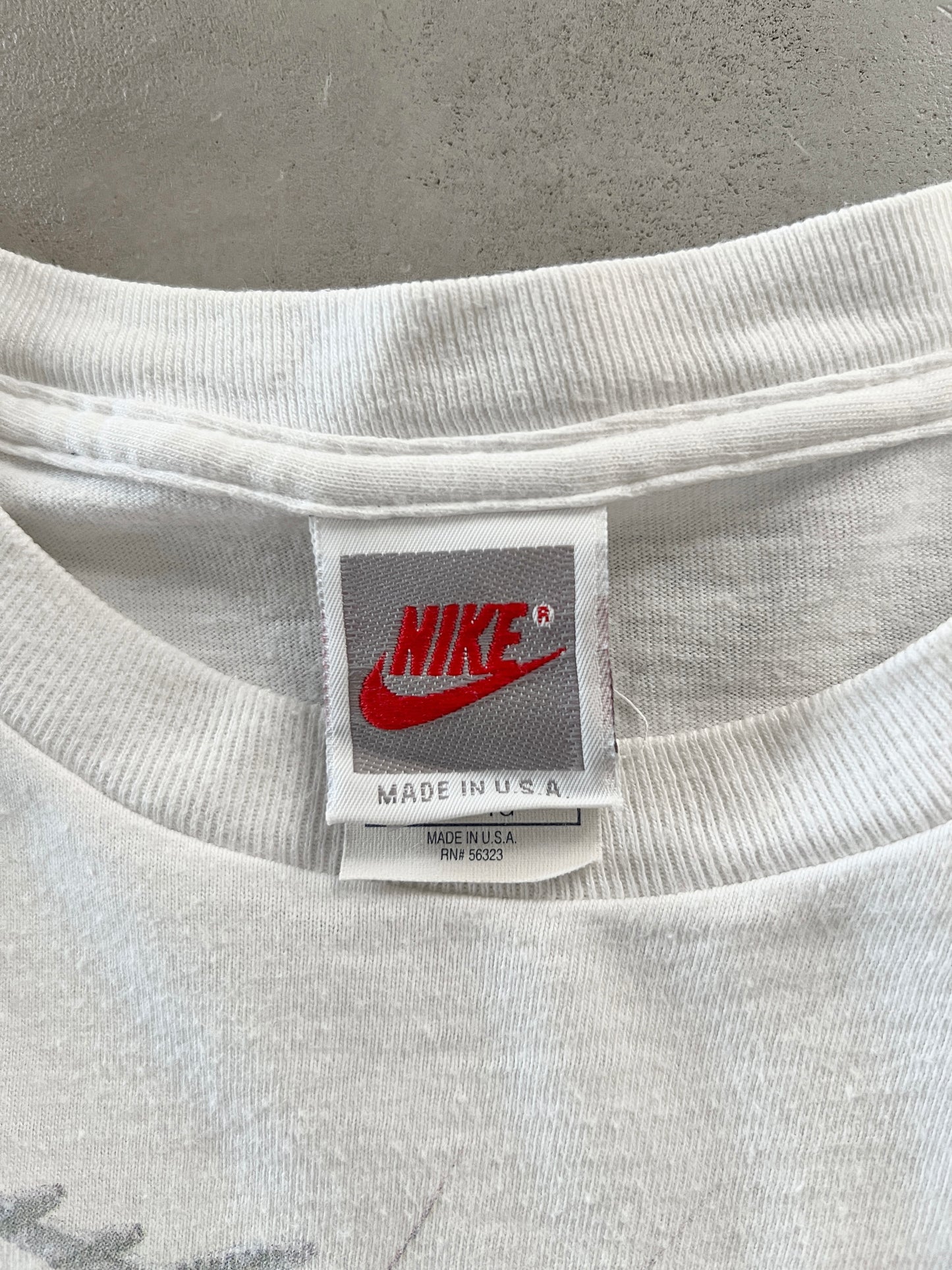 WHITE MICHAEL JORDAN NIKE TEE - 1990S - XL