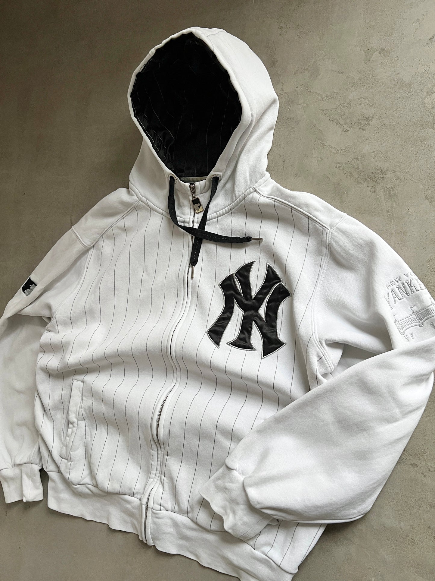 WHITE YANKEES ZIP UP HOODIE - 1990S - L/XL