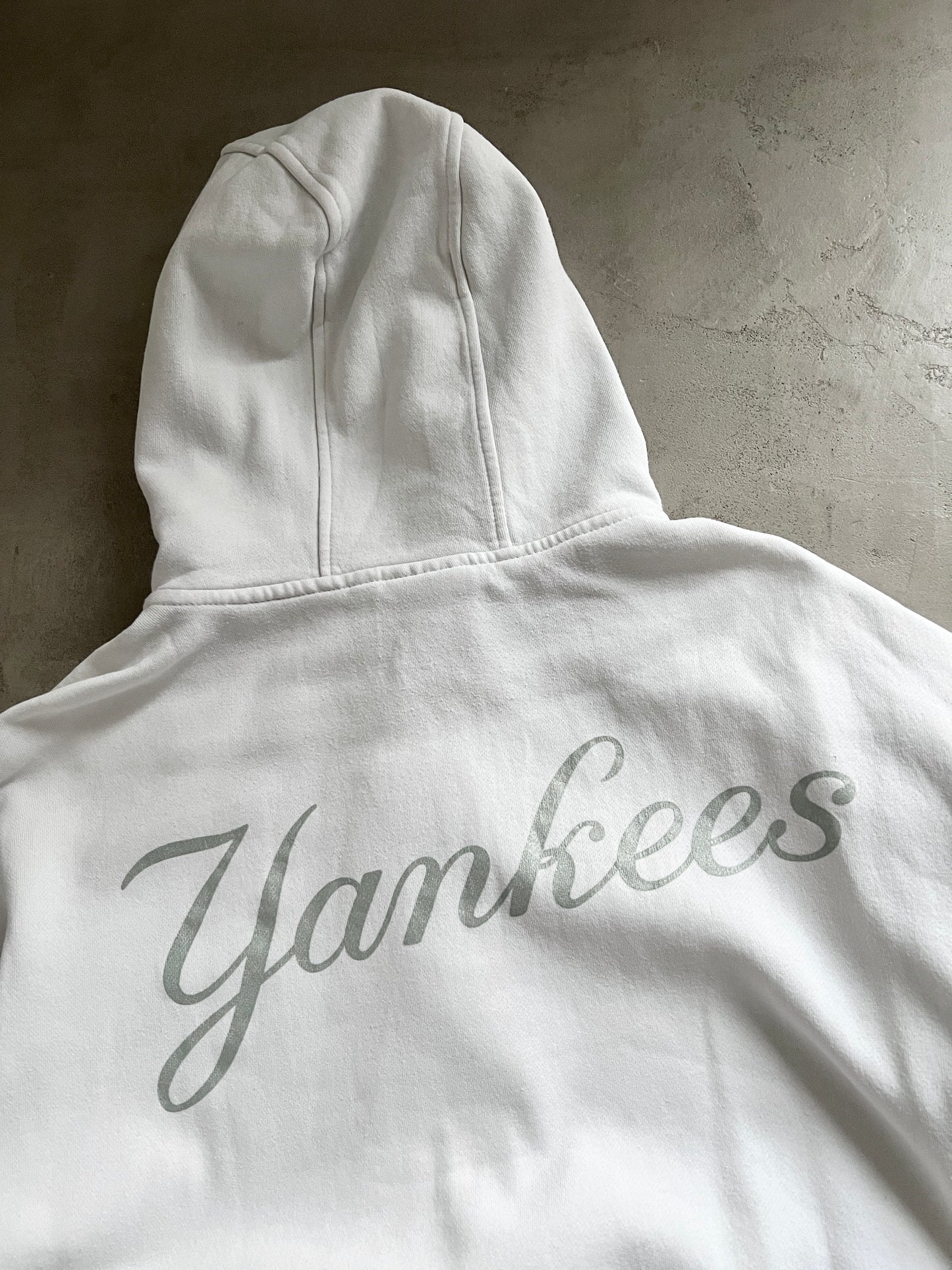 WHITE YANKEES ZIP UP HOODIE - 1990S - L/XL