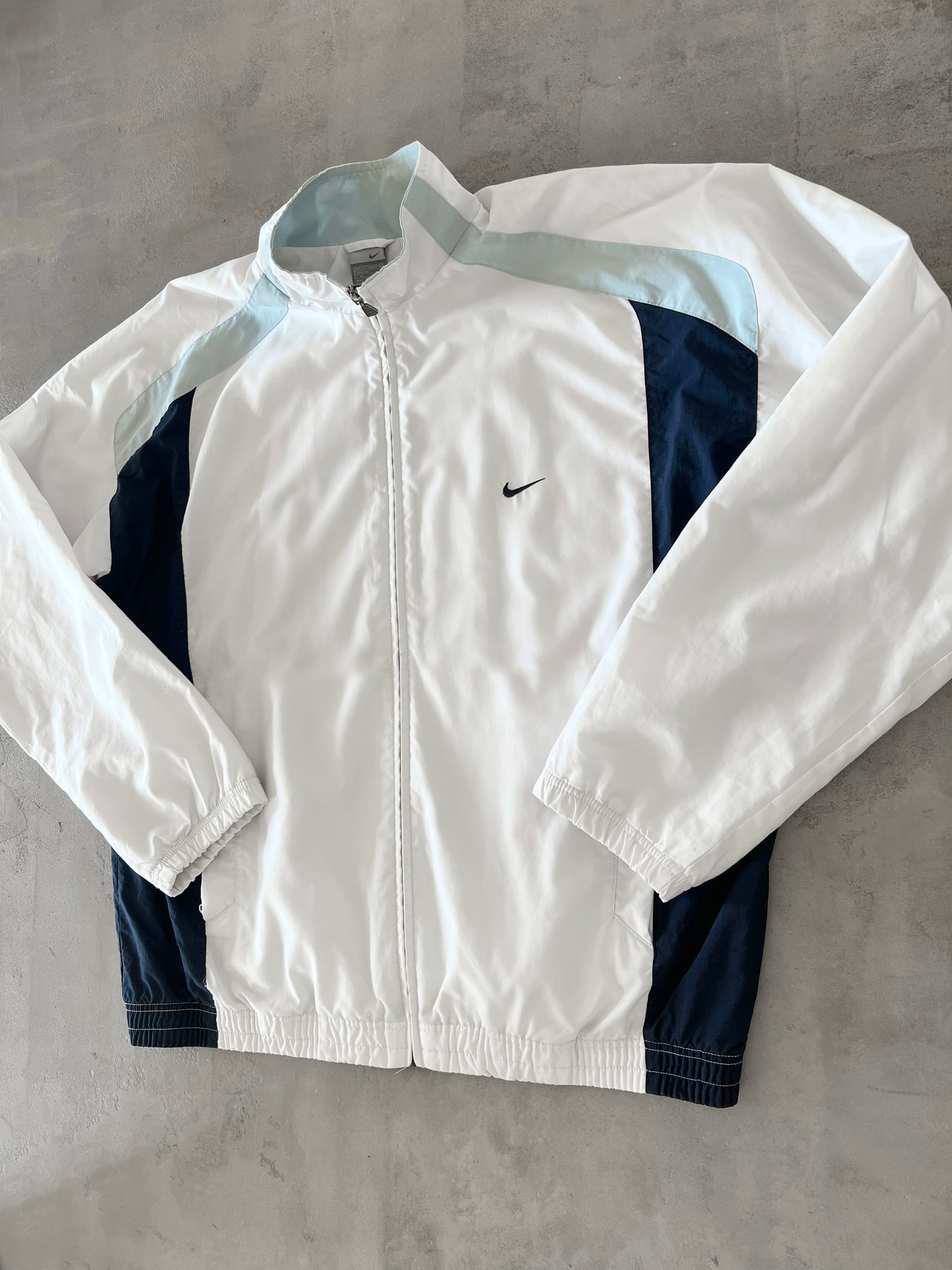 WHITE/BABY BLUE NIKE TRACK JACKET - 2000S - XL