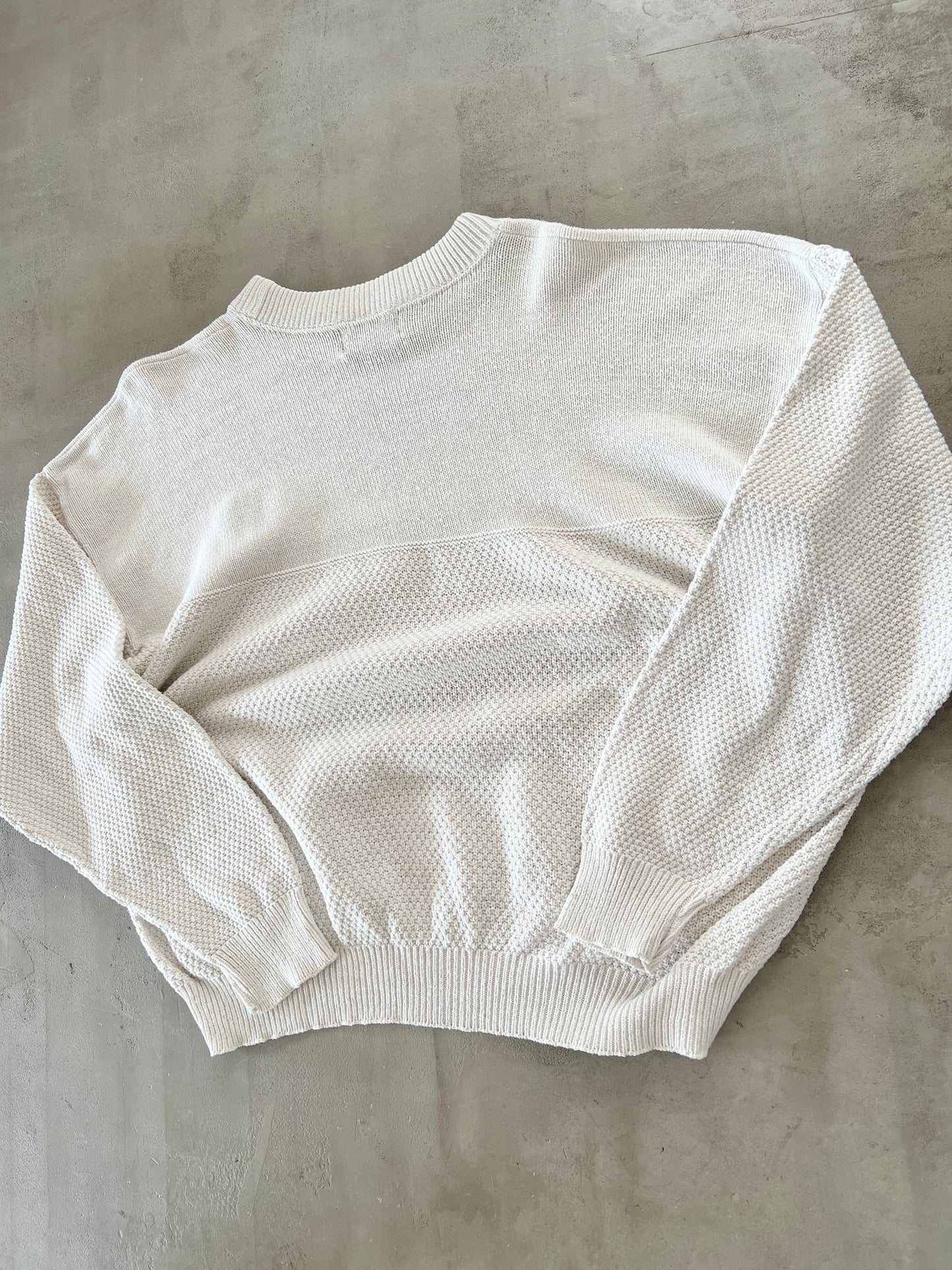 CREME PORSCHE KNIT SWEATER - 1990S - L