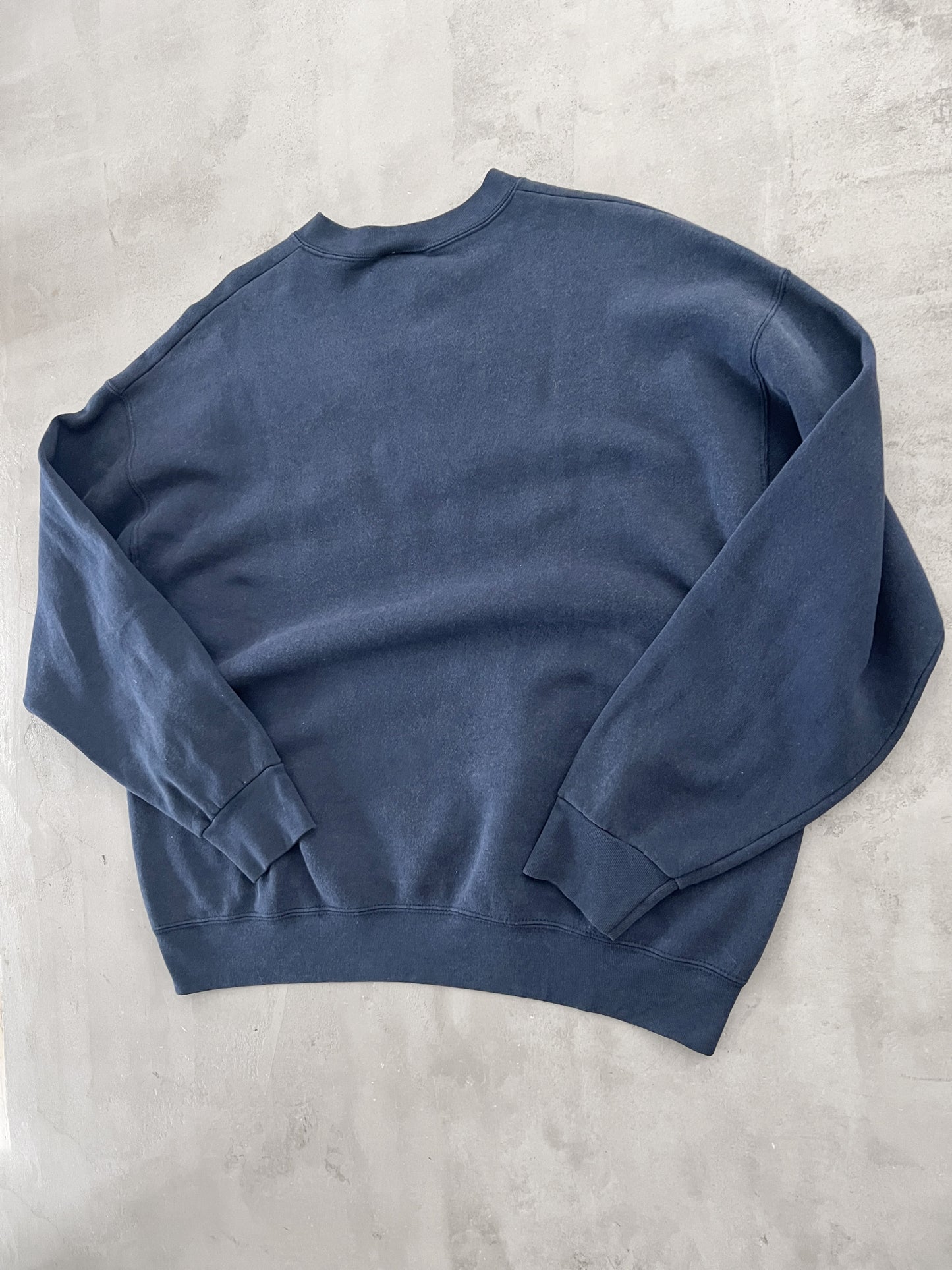 FADED NAVY YANKEES SWEATER - 1990S - XL/L