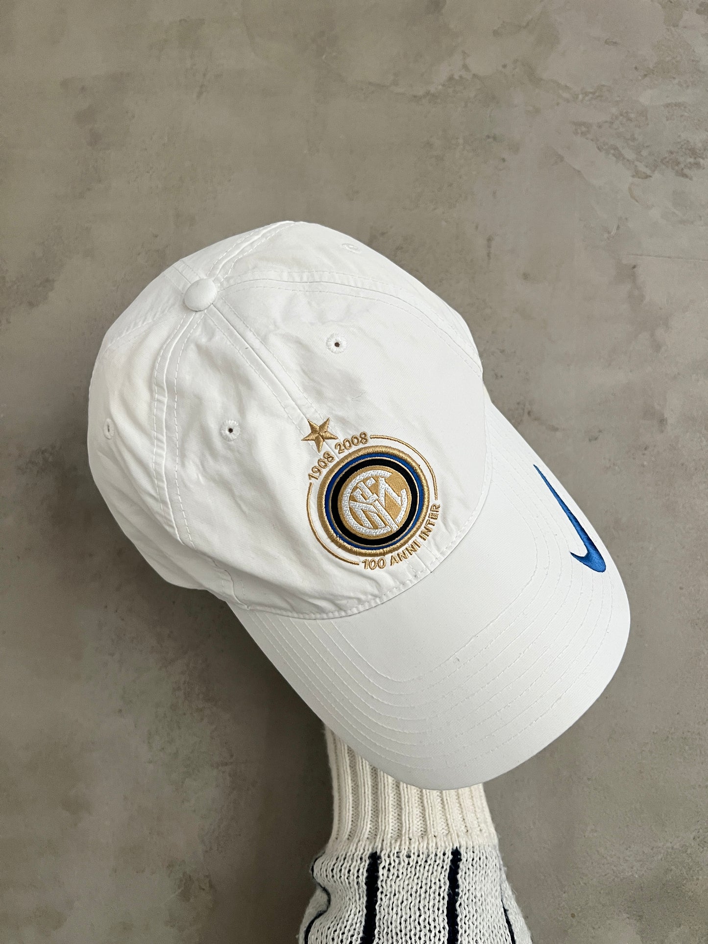 WHITE INTER MILAN NIKE CAP - 2000S