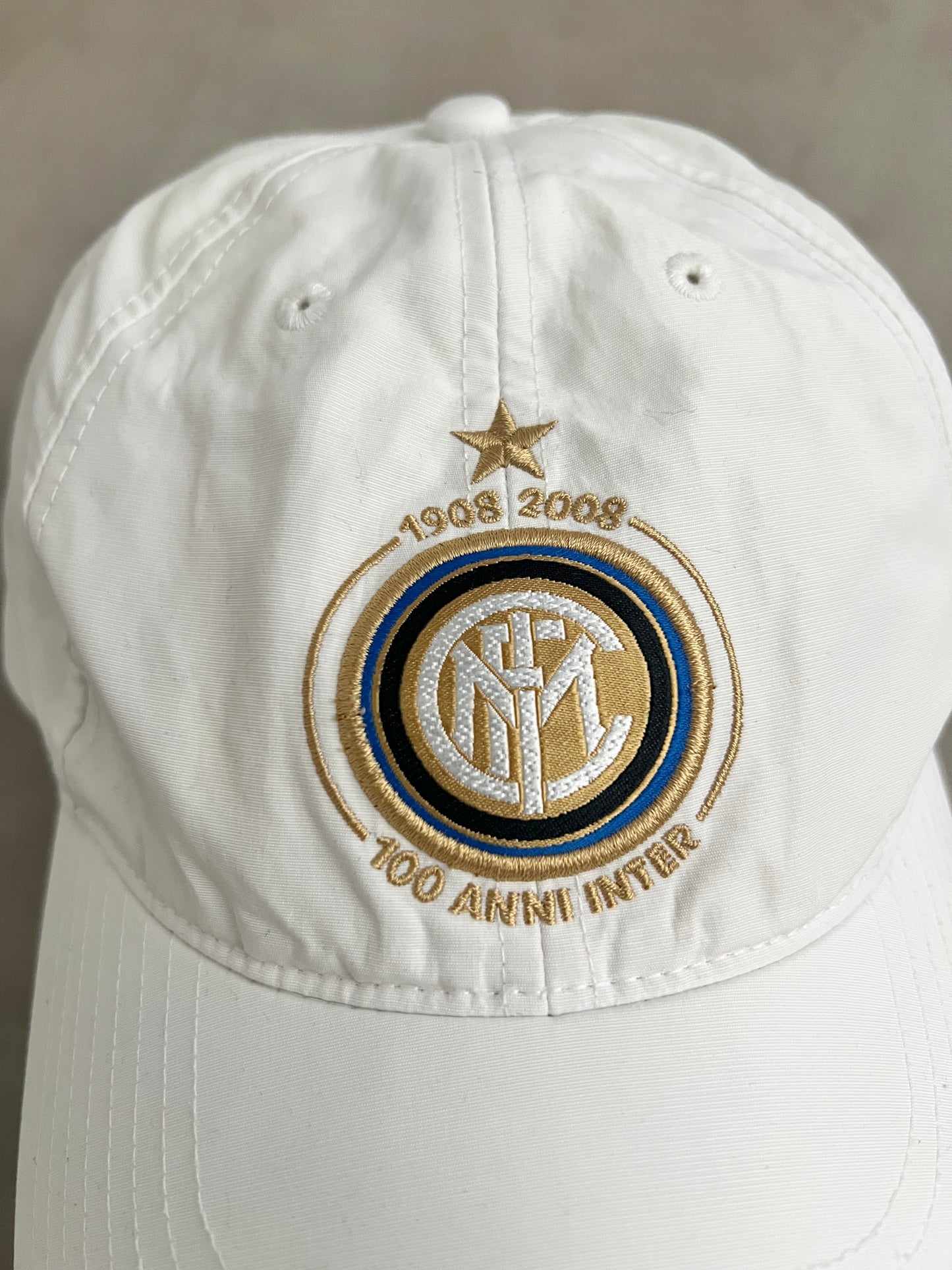 WHITE INTER MILAN NIKE CAP - 2000S