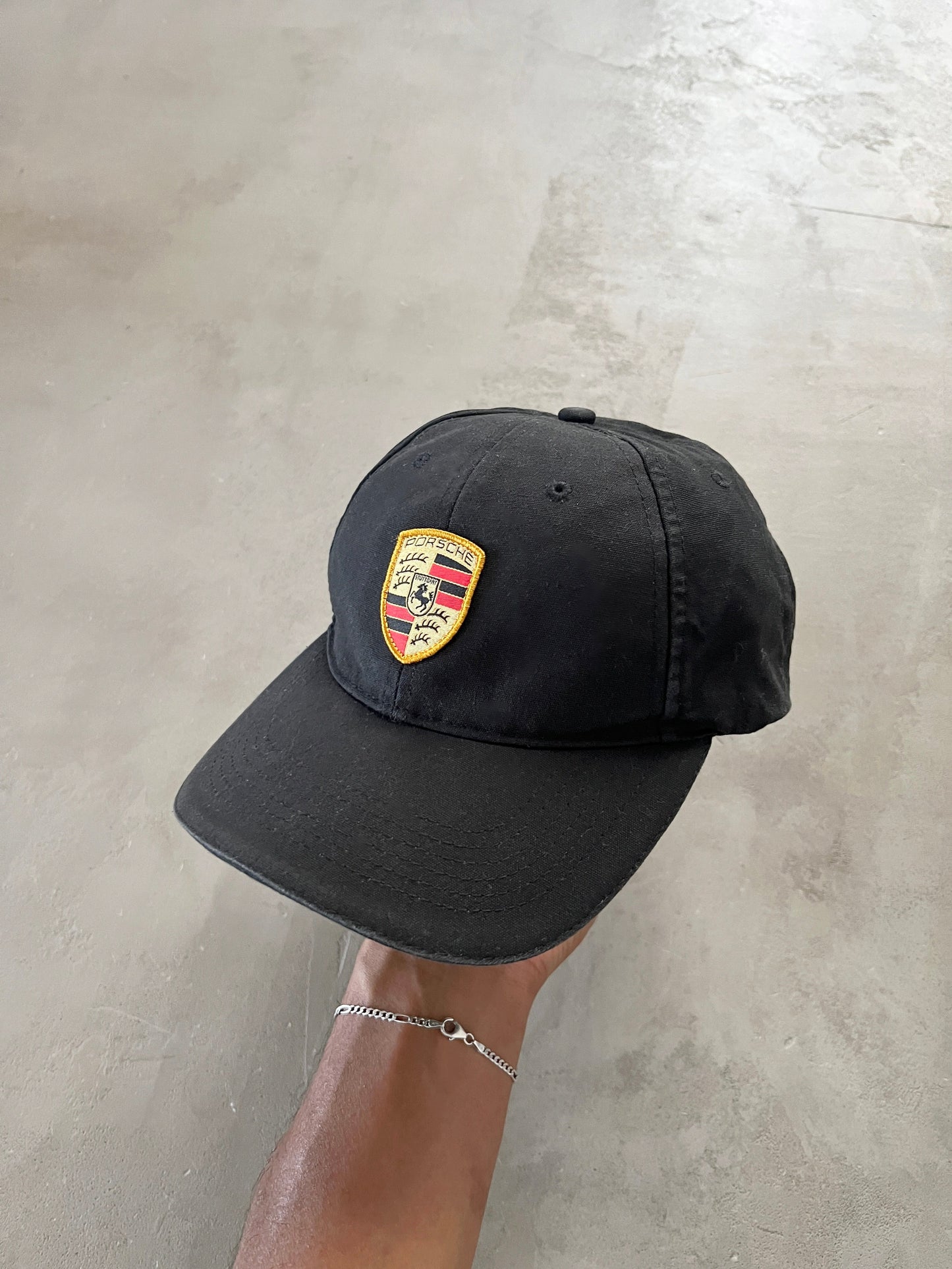BLACK PORSCHE CAP - 2000S
