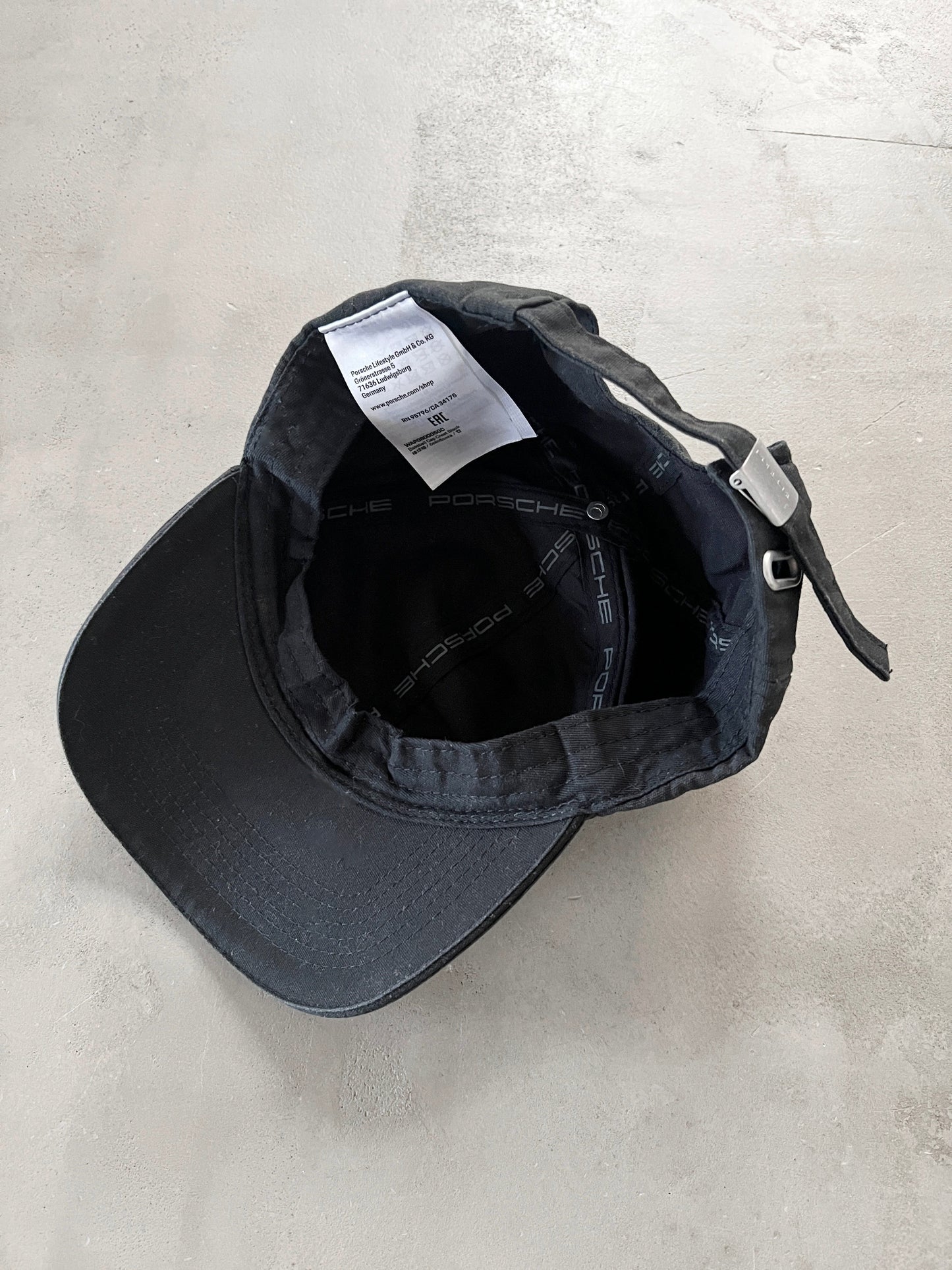 BLACK PORSCHE CAP - 2000S