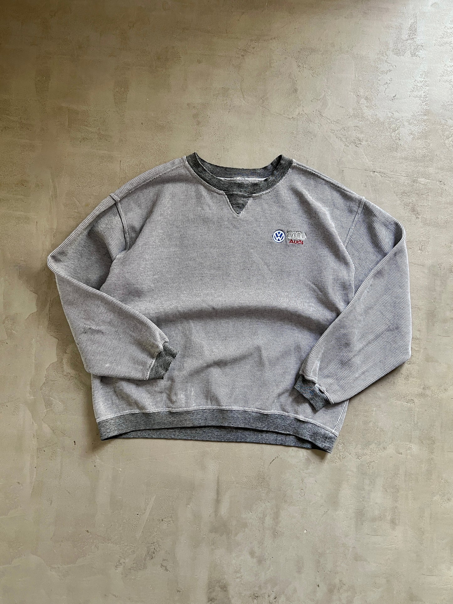 GREY AUDI X VOLKSWAGEN SWEATER - 1990S - L/XL