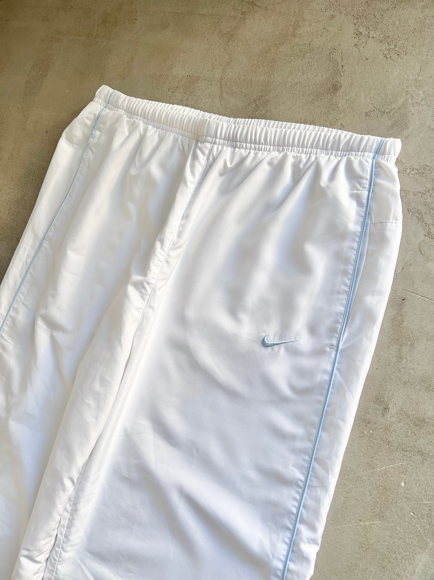 WHITE/BABY BLUE NIKE TRACK PANTS - 2000S - M/S