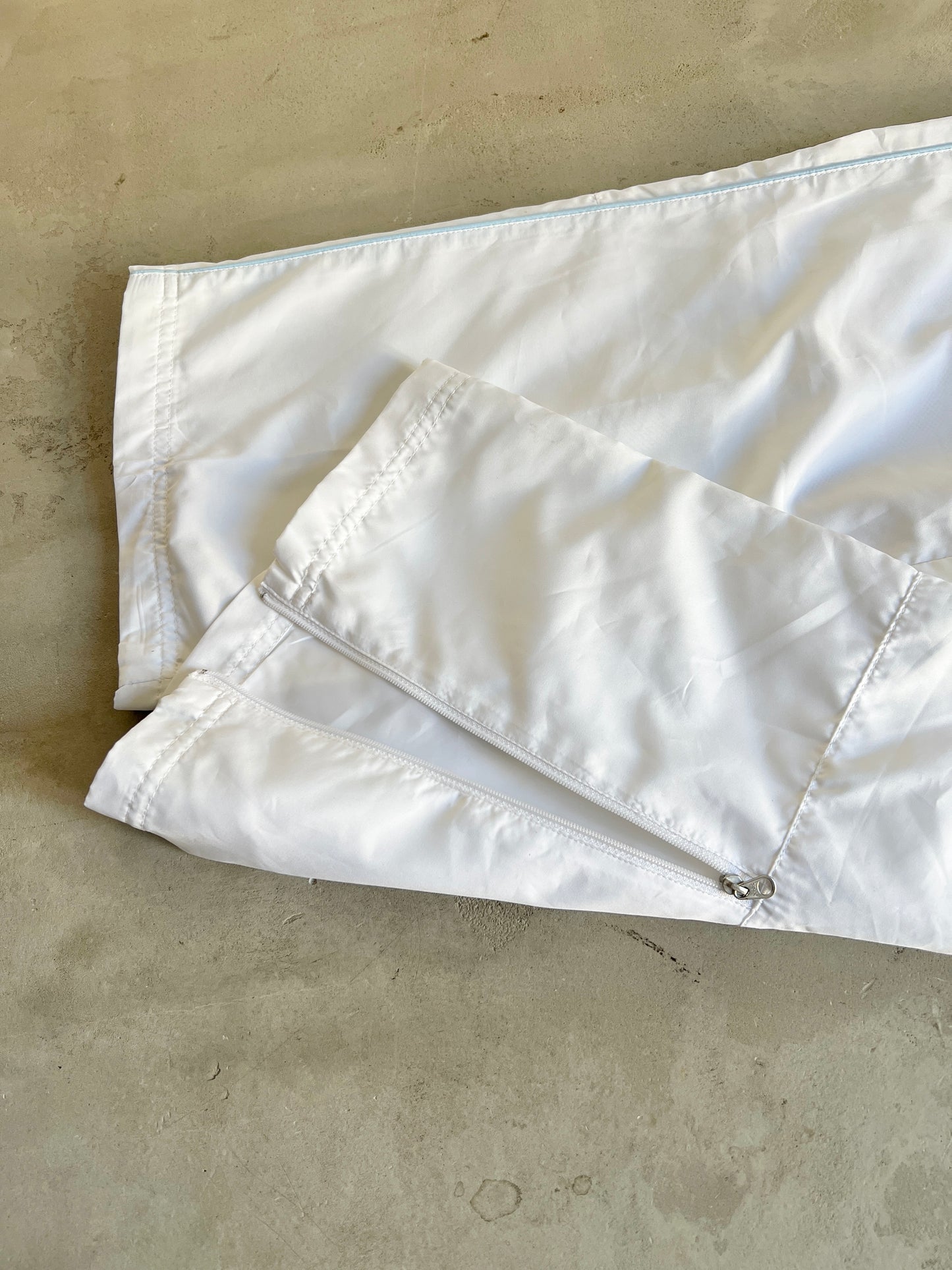 WHITE/BABY BLUE NIKE TRACK PANTS - 2000S - M/S