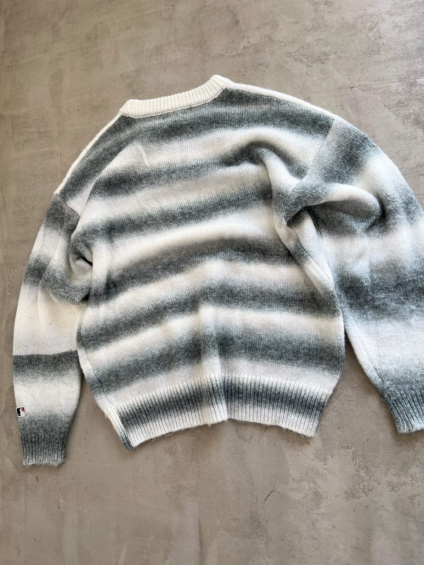WHITE/GREY YANKEES KNIT SWEATER - 2000S - L
