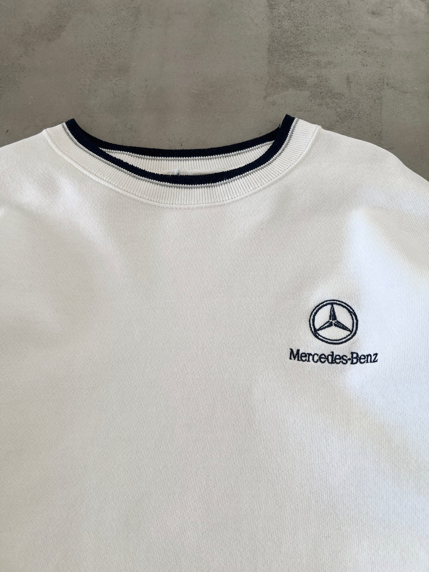 WHITE/NAVY MERCEDES BENZ SWEATER - 1990S - L/M