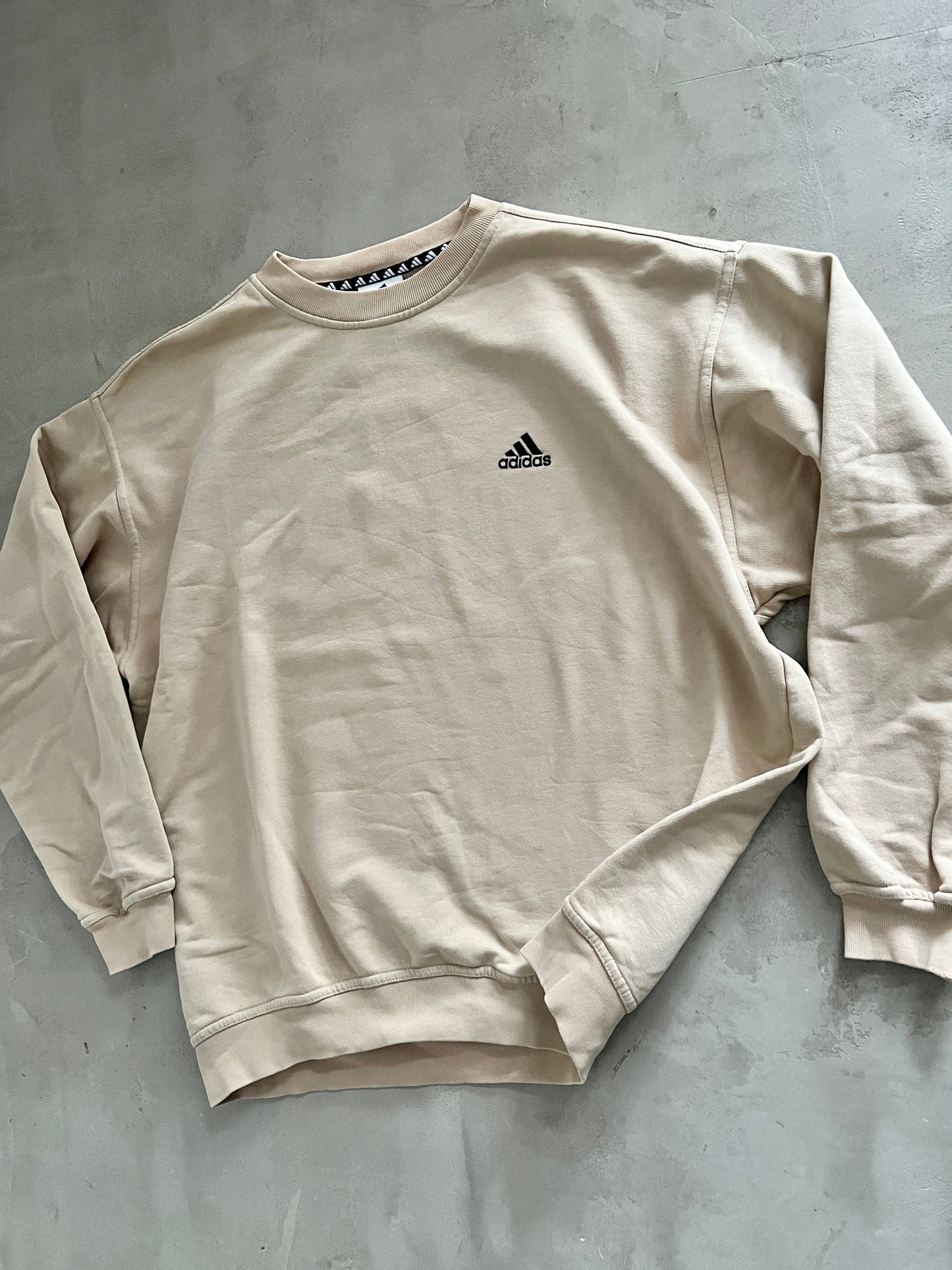 BEIGE ADIDAS SWEATER - 90S - L/M