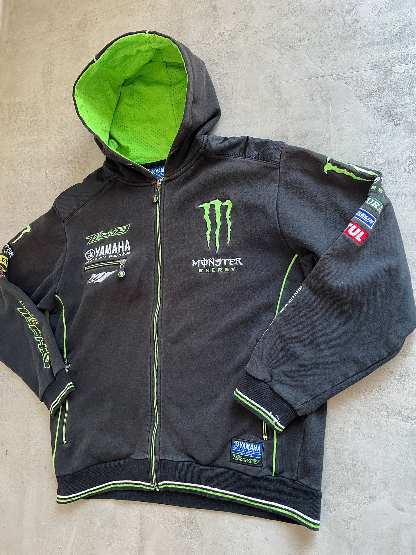 BLACK MONSTER ENERGY ZIP UP HOODIE - 2000S - L/M
