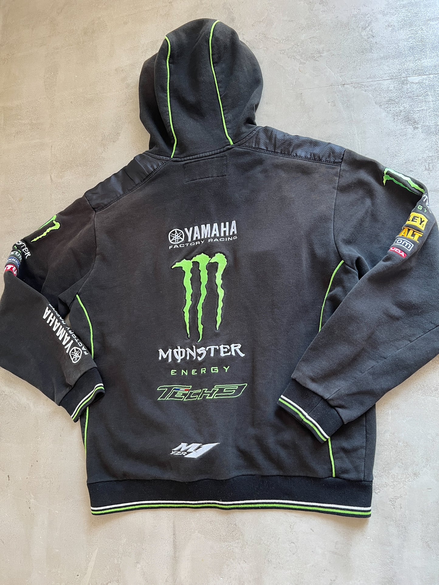 BLACK MONSTER ENERGY ZIP UP HOODIE - 2000S - L/M