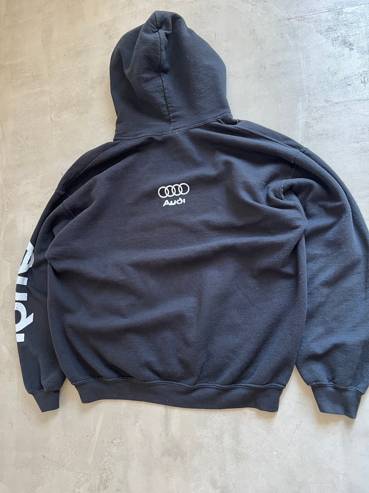 BLACK AUDI HOODIE - 1990S -M/L