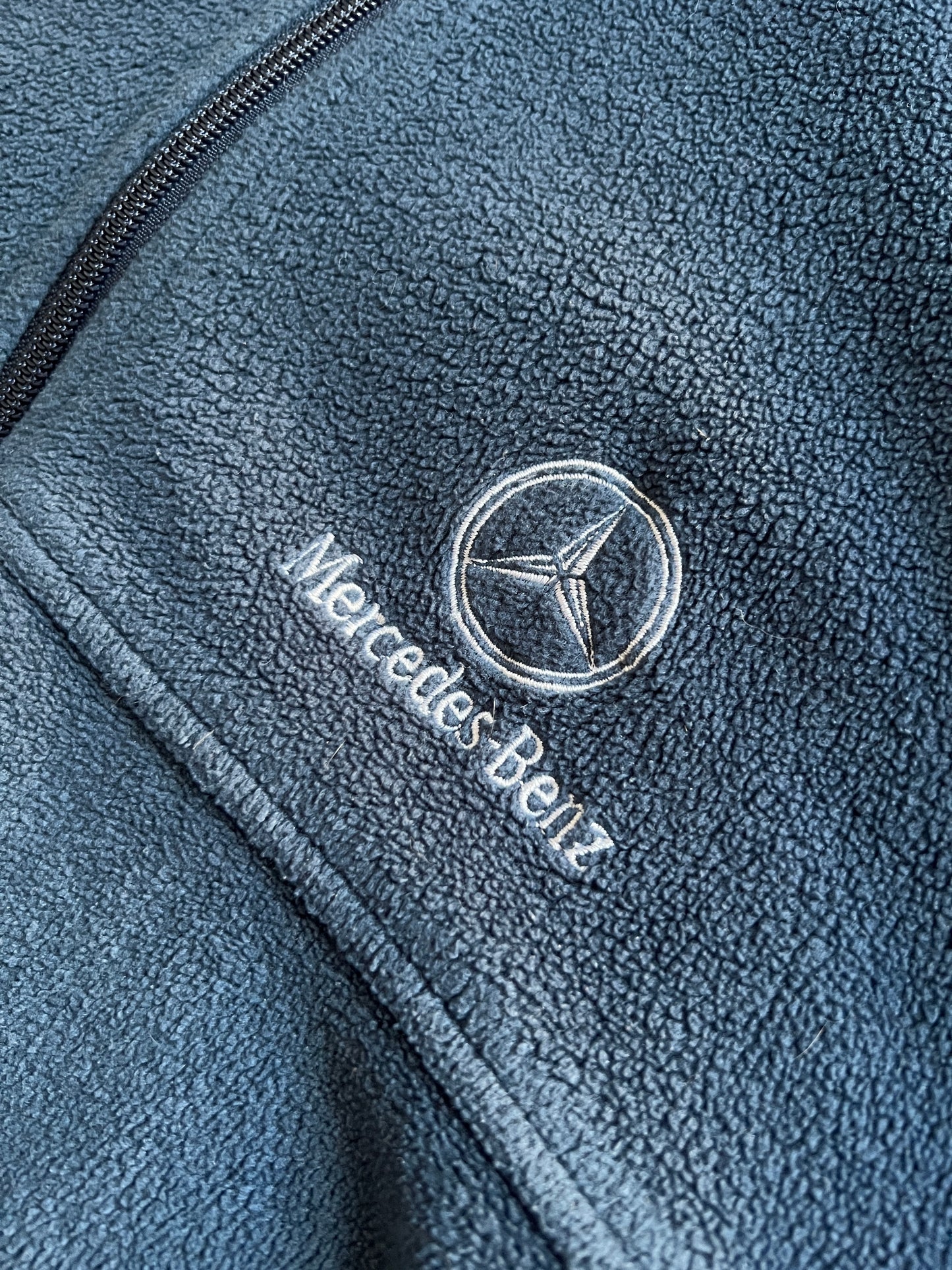 NAVY MERCEDES BENZ COLUMBIA FLEECE - 1990S - XL/L