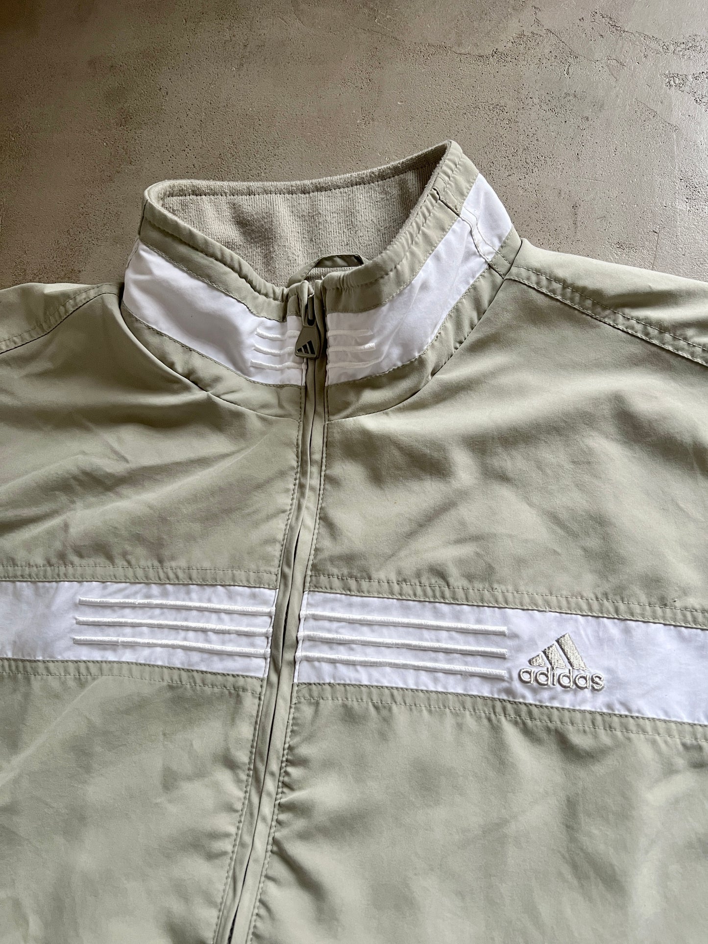 CREME/WHITE ADIDAS TRACK JACKET - 2000S - L