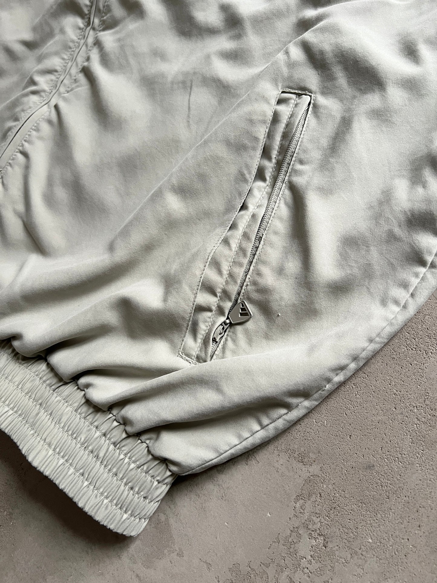 CREME/WHITE ADIDAS TRACK JACKET - 2000S - L