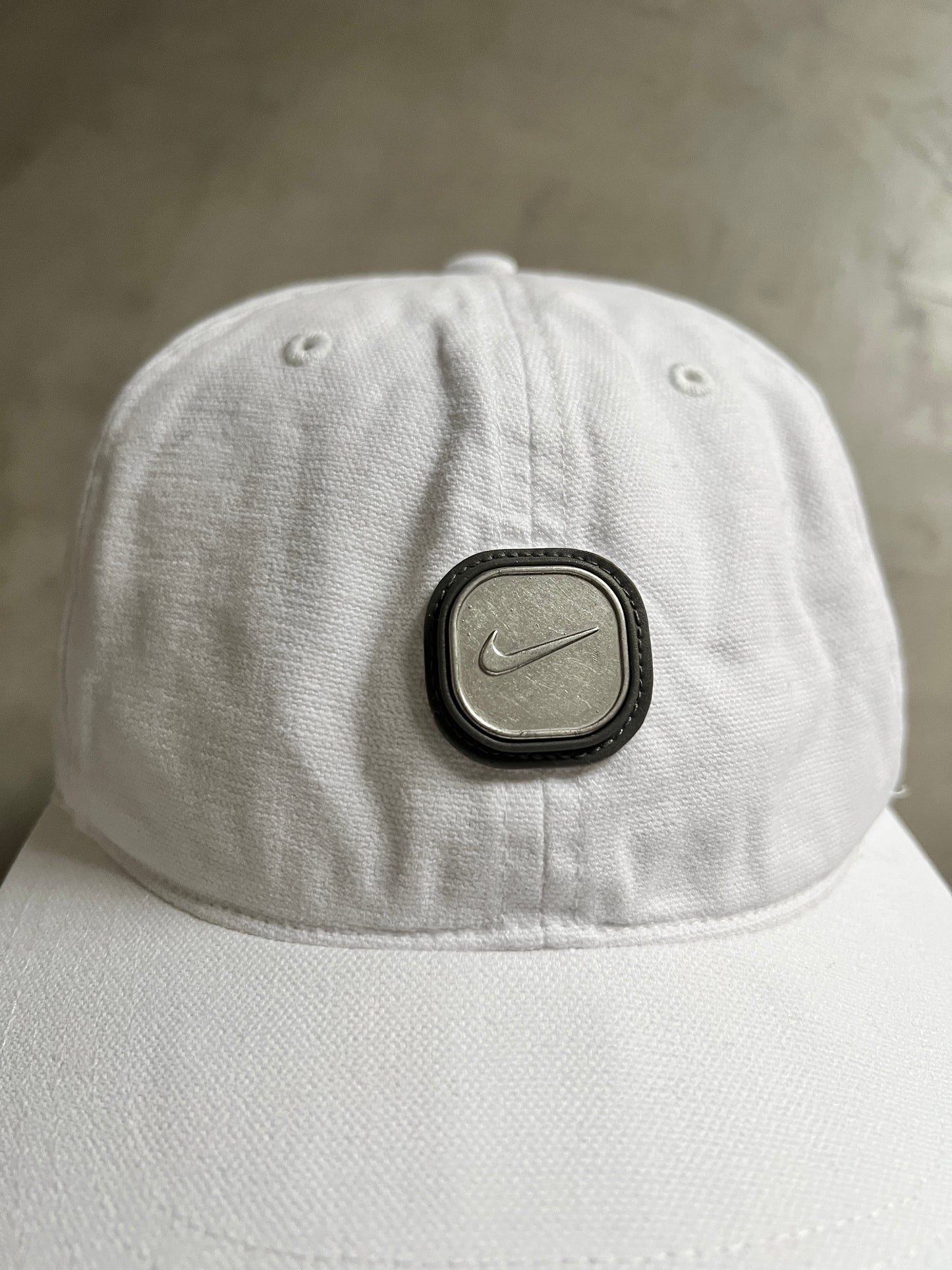 WHITE NIKE CAP - 2000S