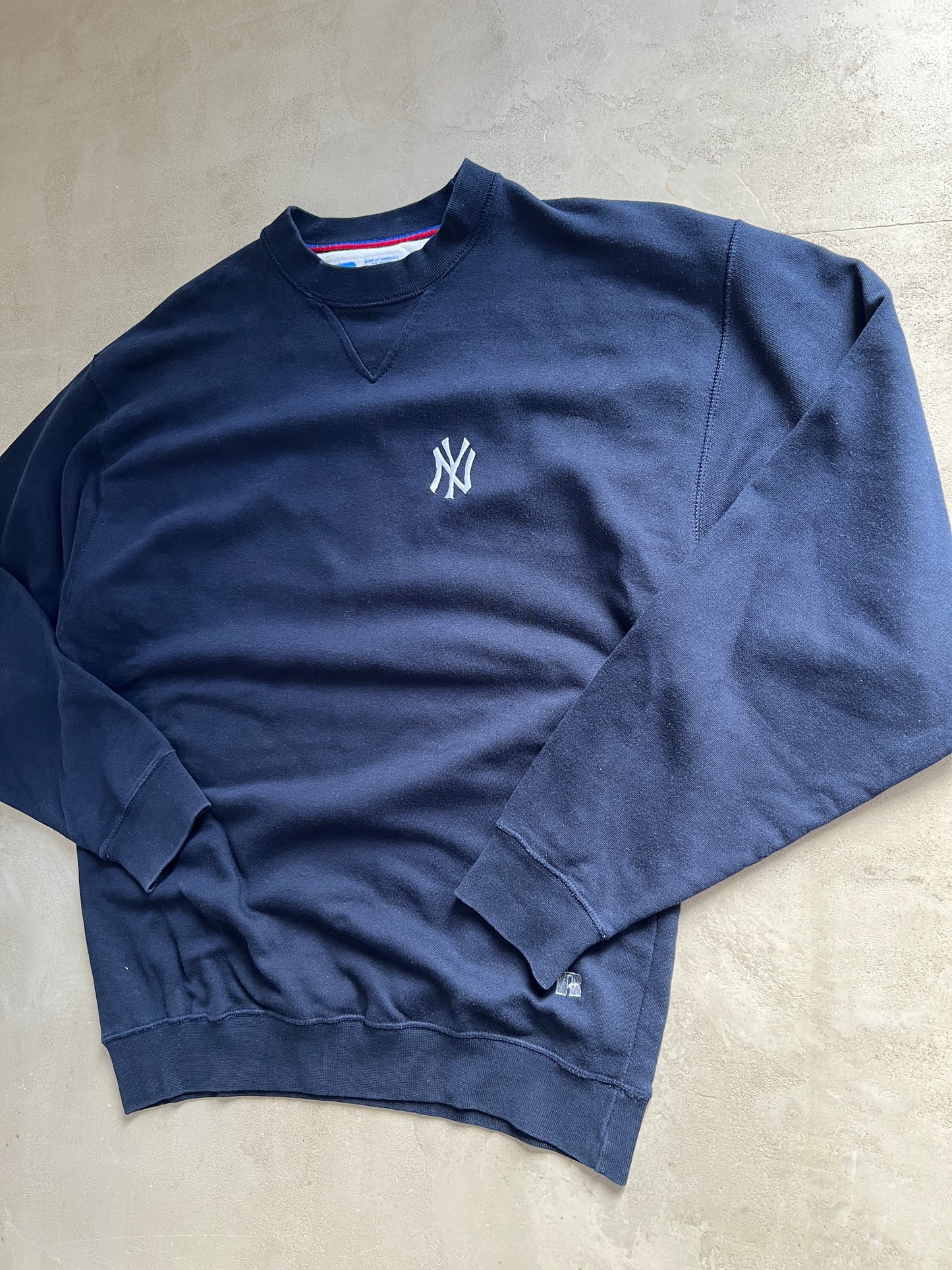 NAVY YANKEES RUSSELL SWEATER - 2000S - L