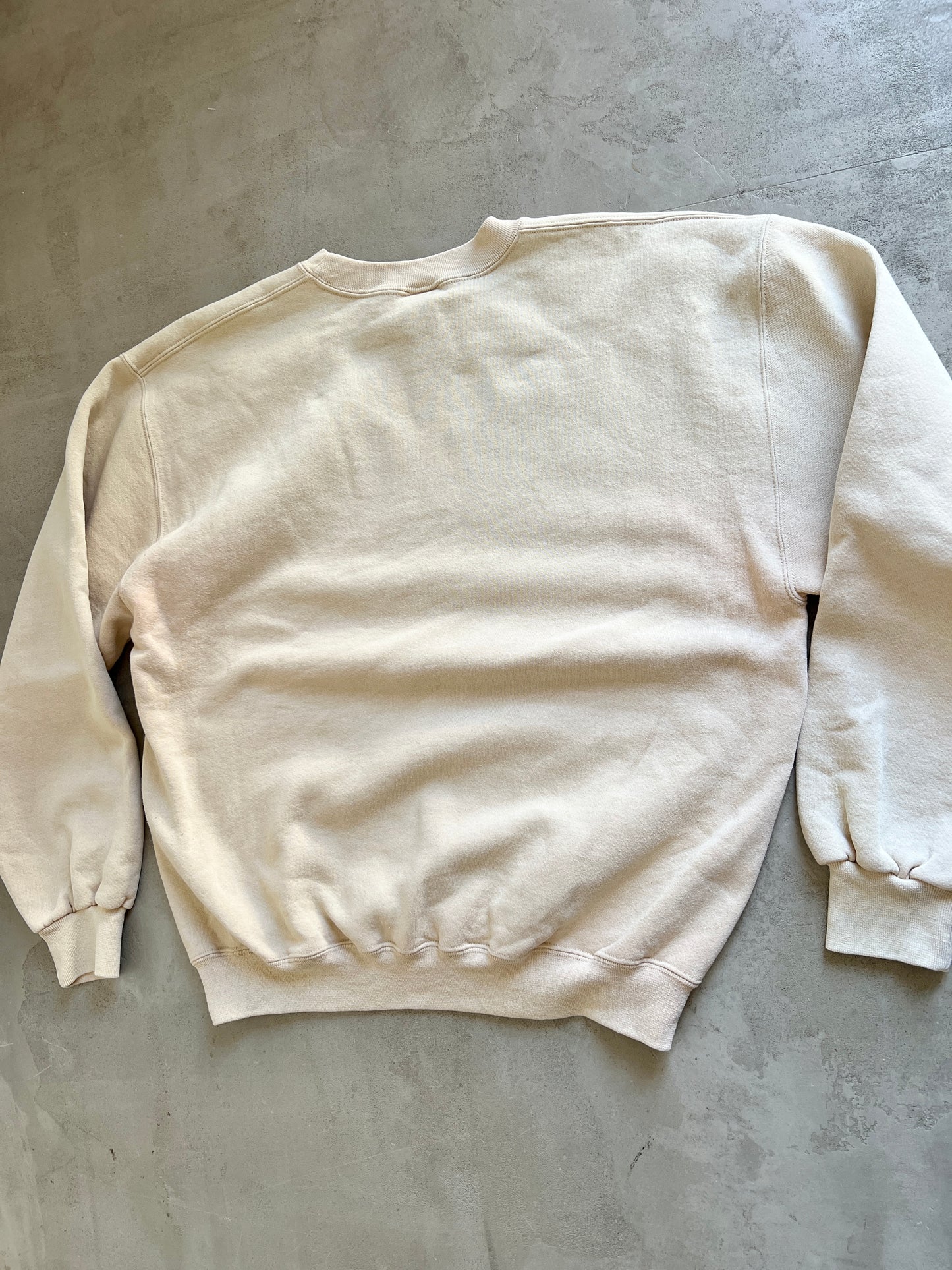 CREME RUSSELL SWEATER - 1990S - L/M