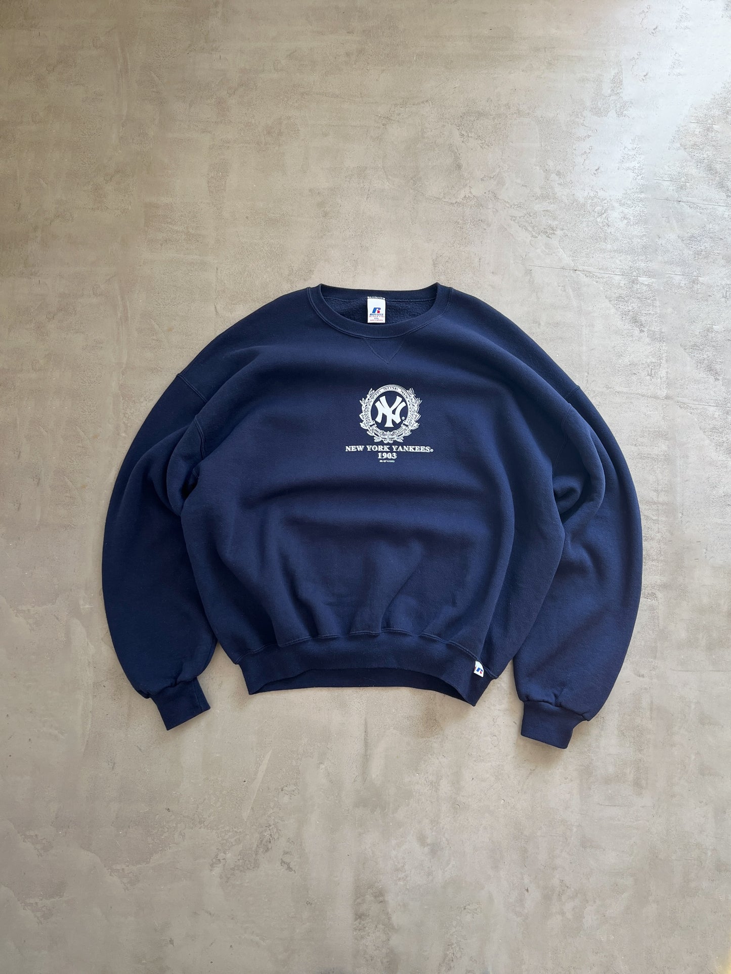 NAVY YANKEES RUSSELL SWEATER - 1990S - XL/XXL