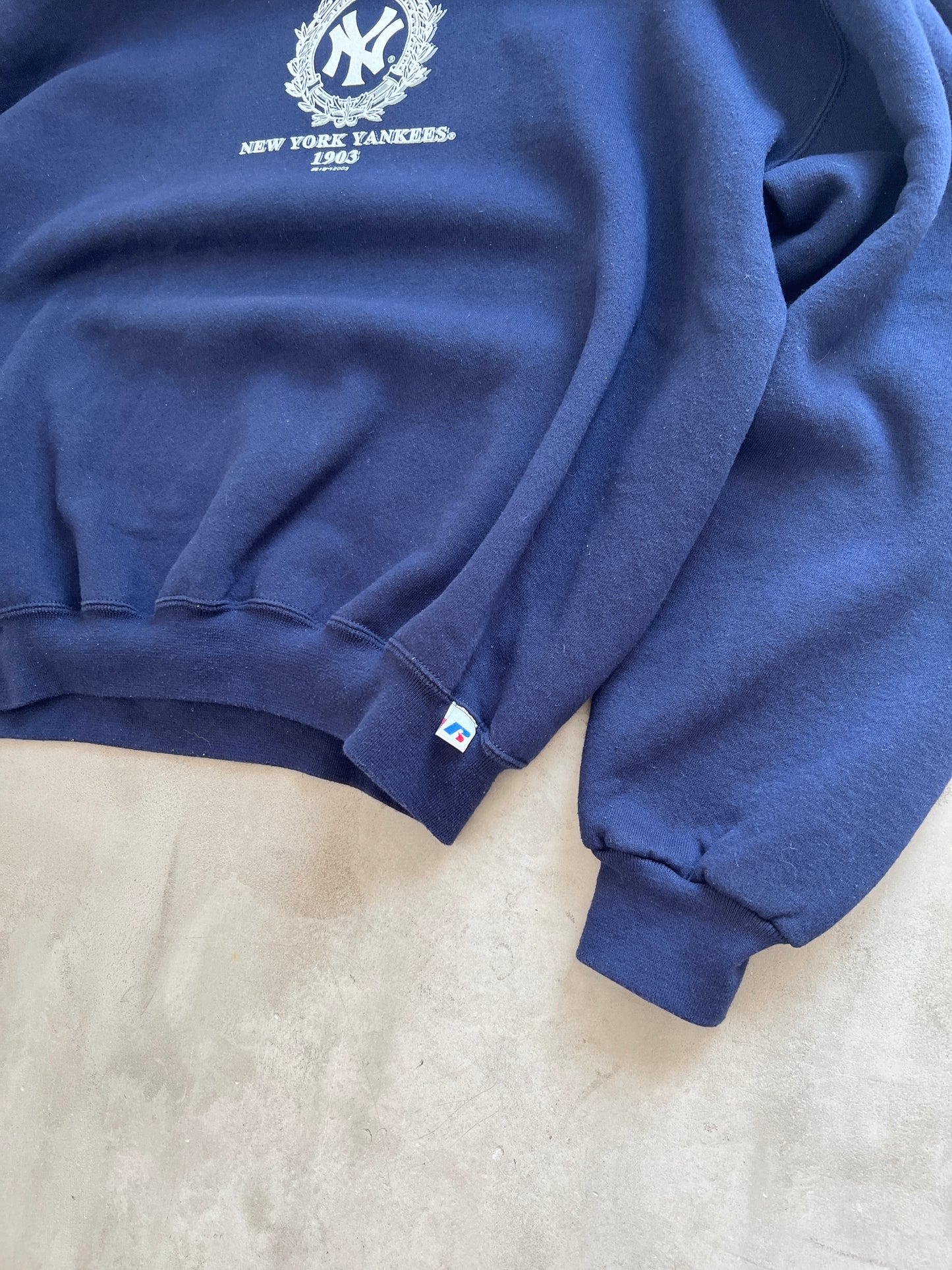 NAVY YANKEES RUSSELL SWEATER - 1990S - XL/XXL