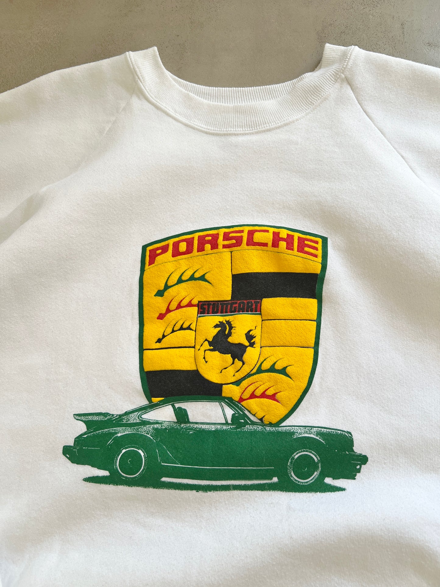 WHITE PORSCHE 911 SWEATER - 1980S - L/XL