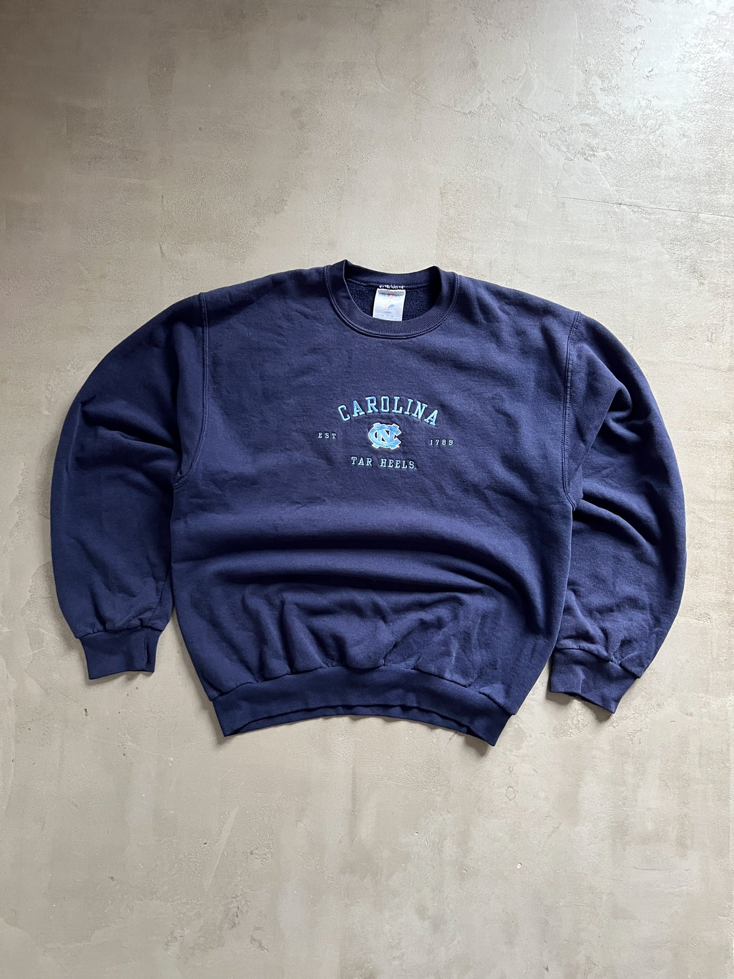 NAVY UNC SWEATER - 1990S - M