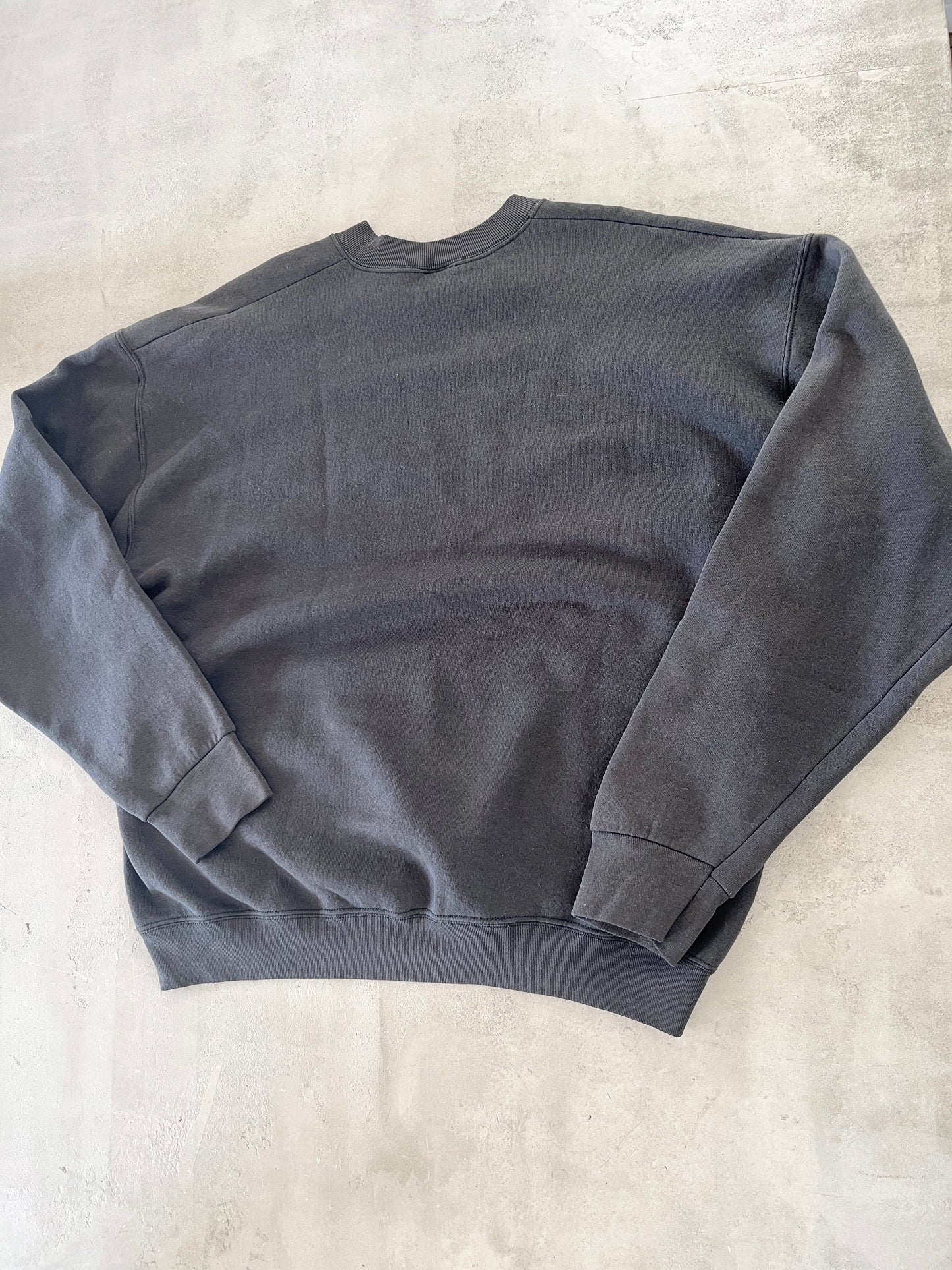 BLACK APPLE SWEATER - 1990S - L/XL