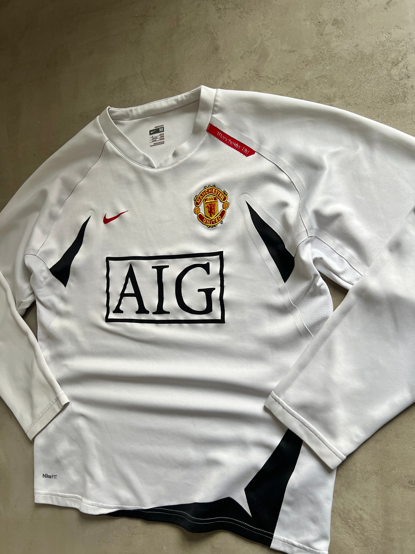 WHITE MANCHESTER UNITED LONGSLEEVE - 2000S - M