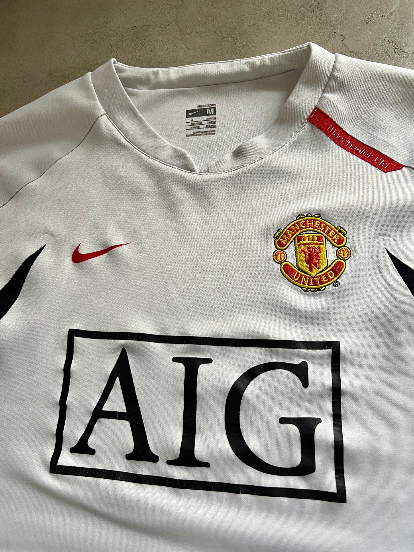 WHITE MANCHESTER UNITED LONGSLEEVE - 2000S - M