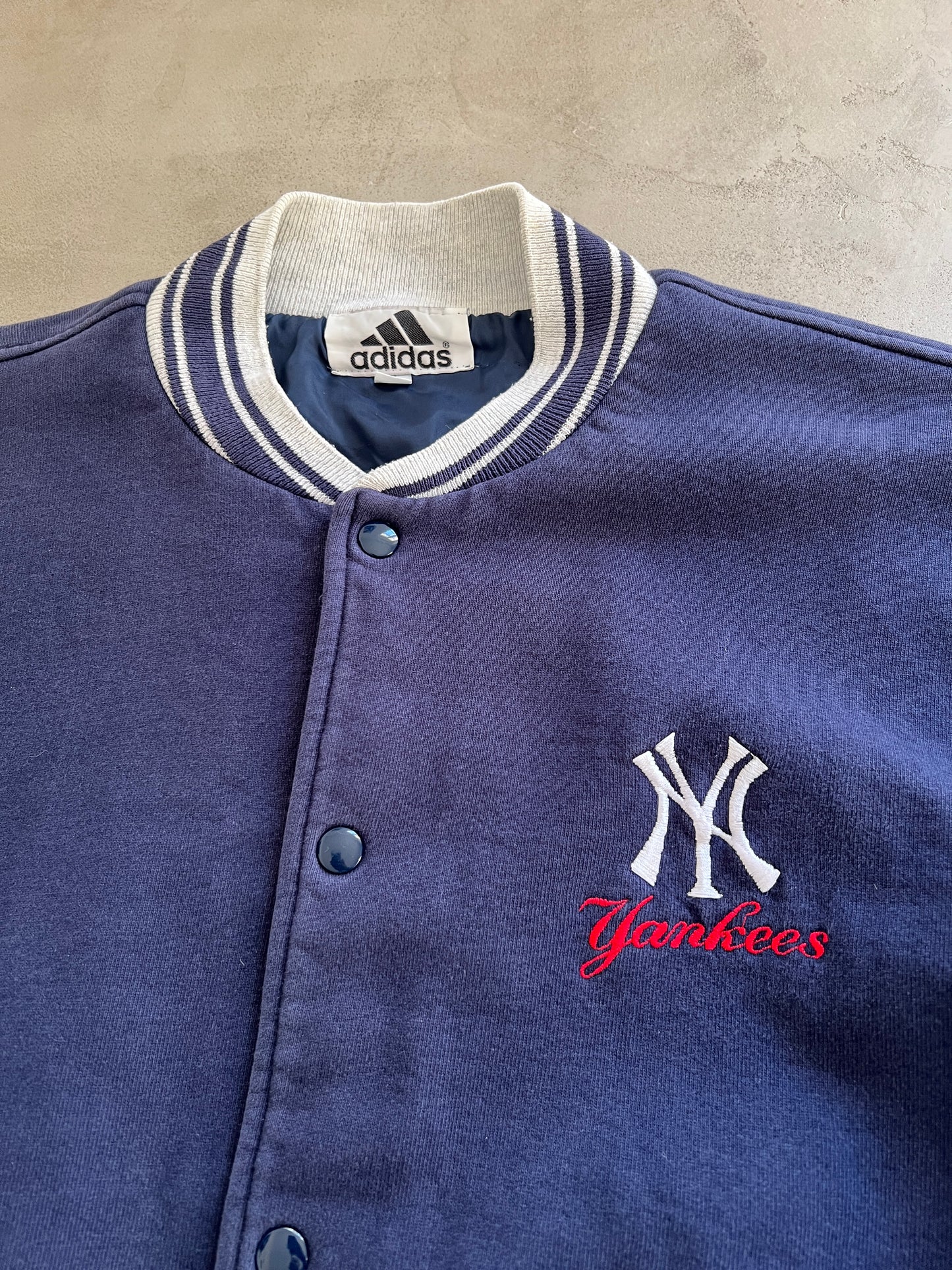 FADED NAVY YANKEES JACKET - 1990S - M