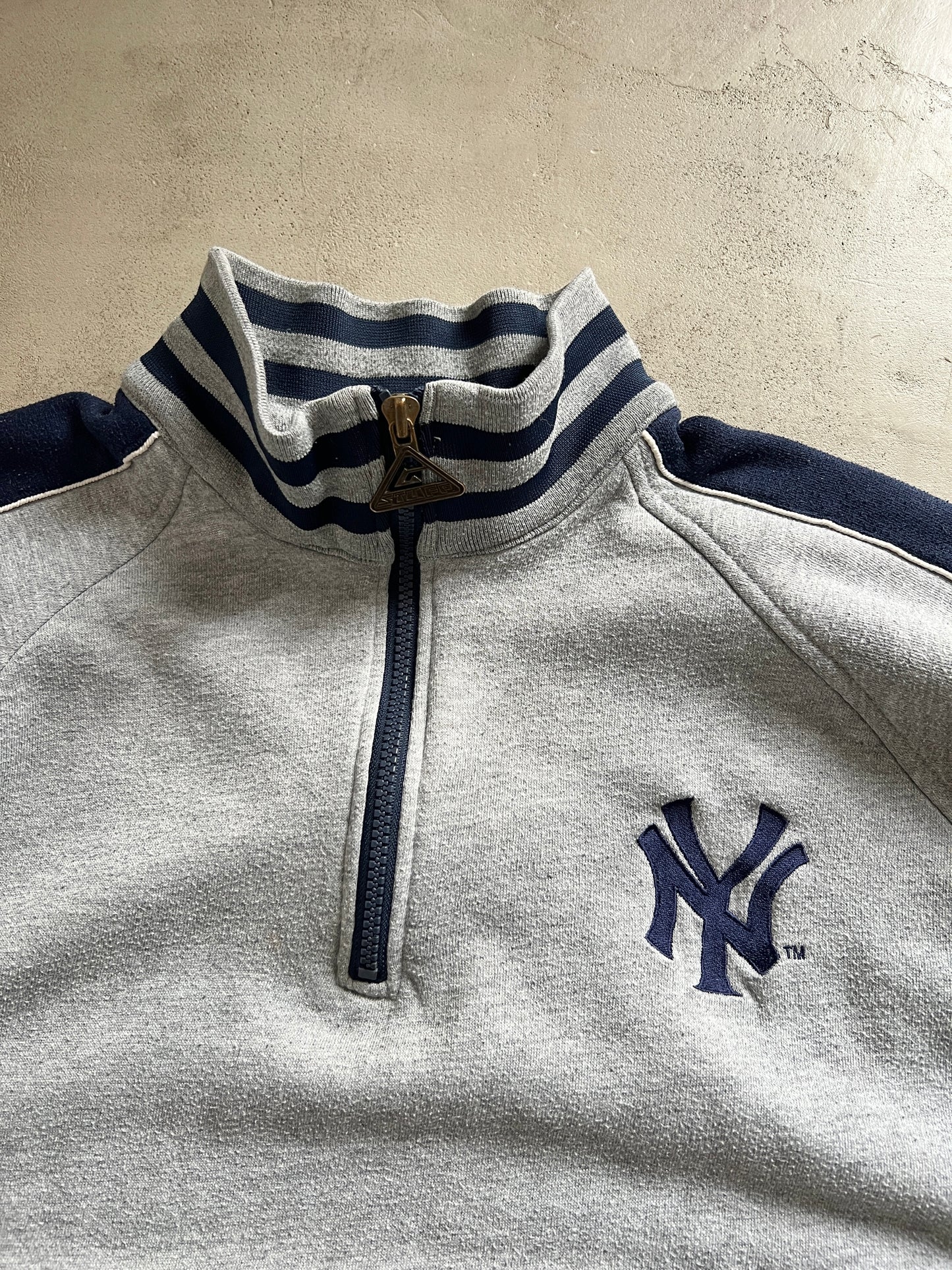 GREY YANKEES HALF ZIP - 1990S - M