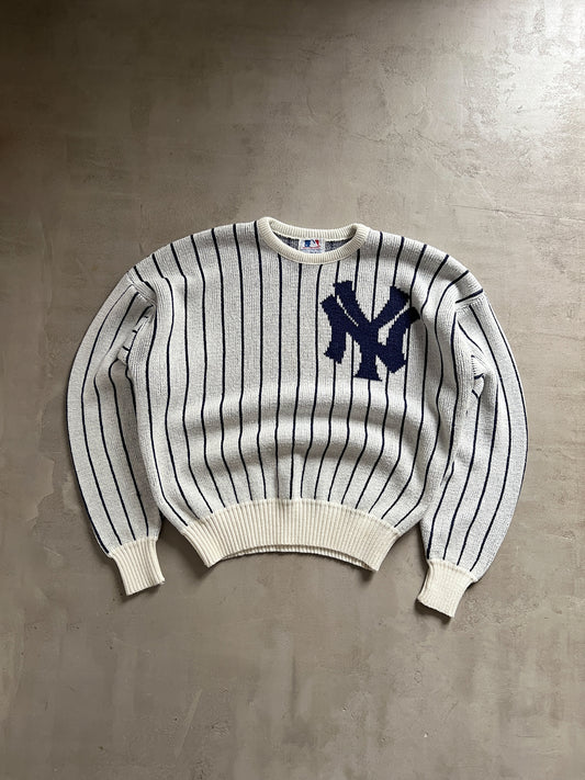 WHITE/NAVY YANKEES KNIT SWEATER - 1980S - S/M