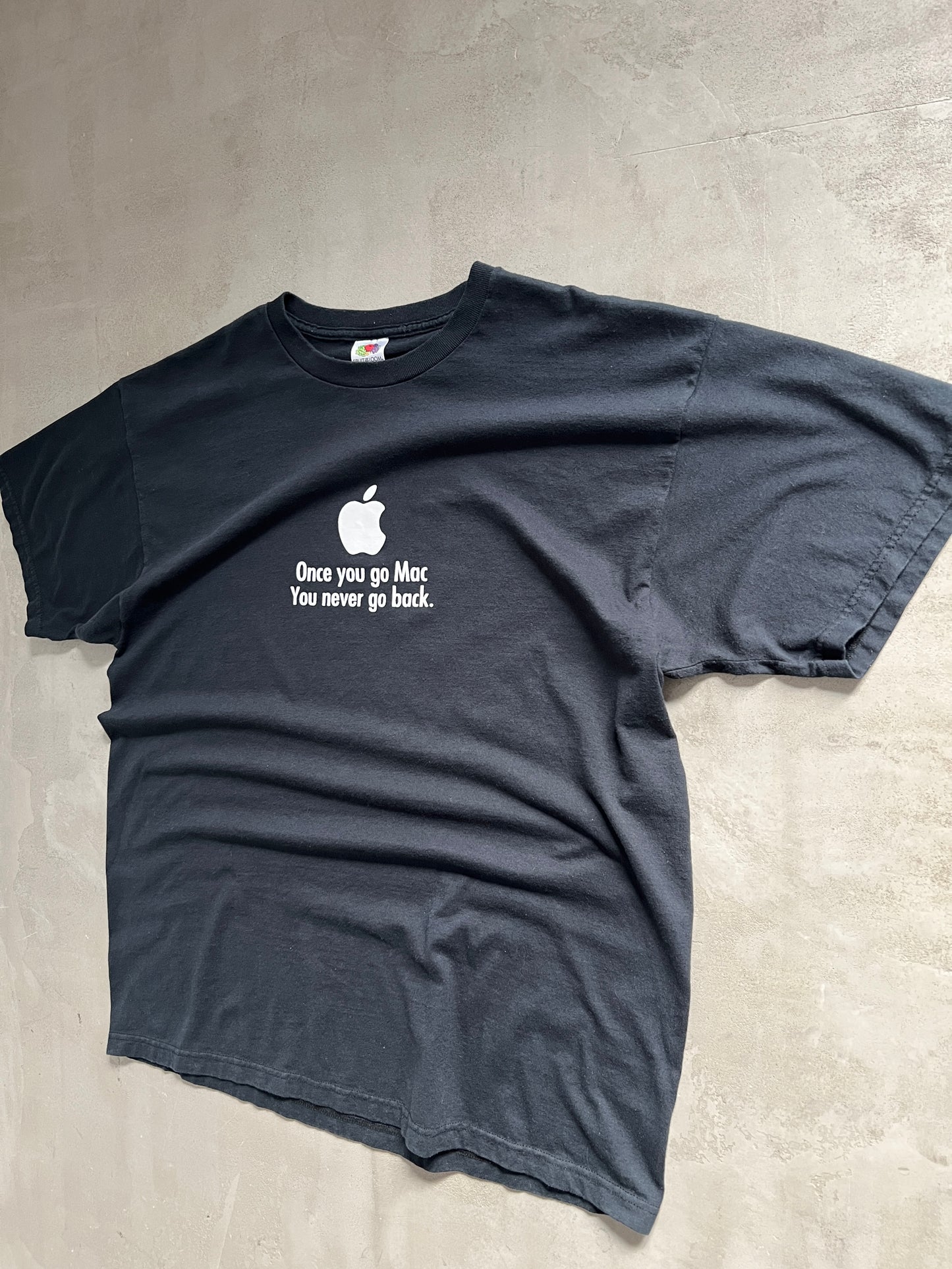 BLACK APPLE TEE - 2000S - XL