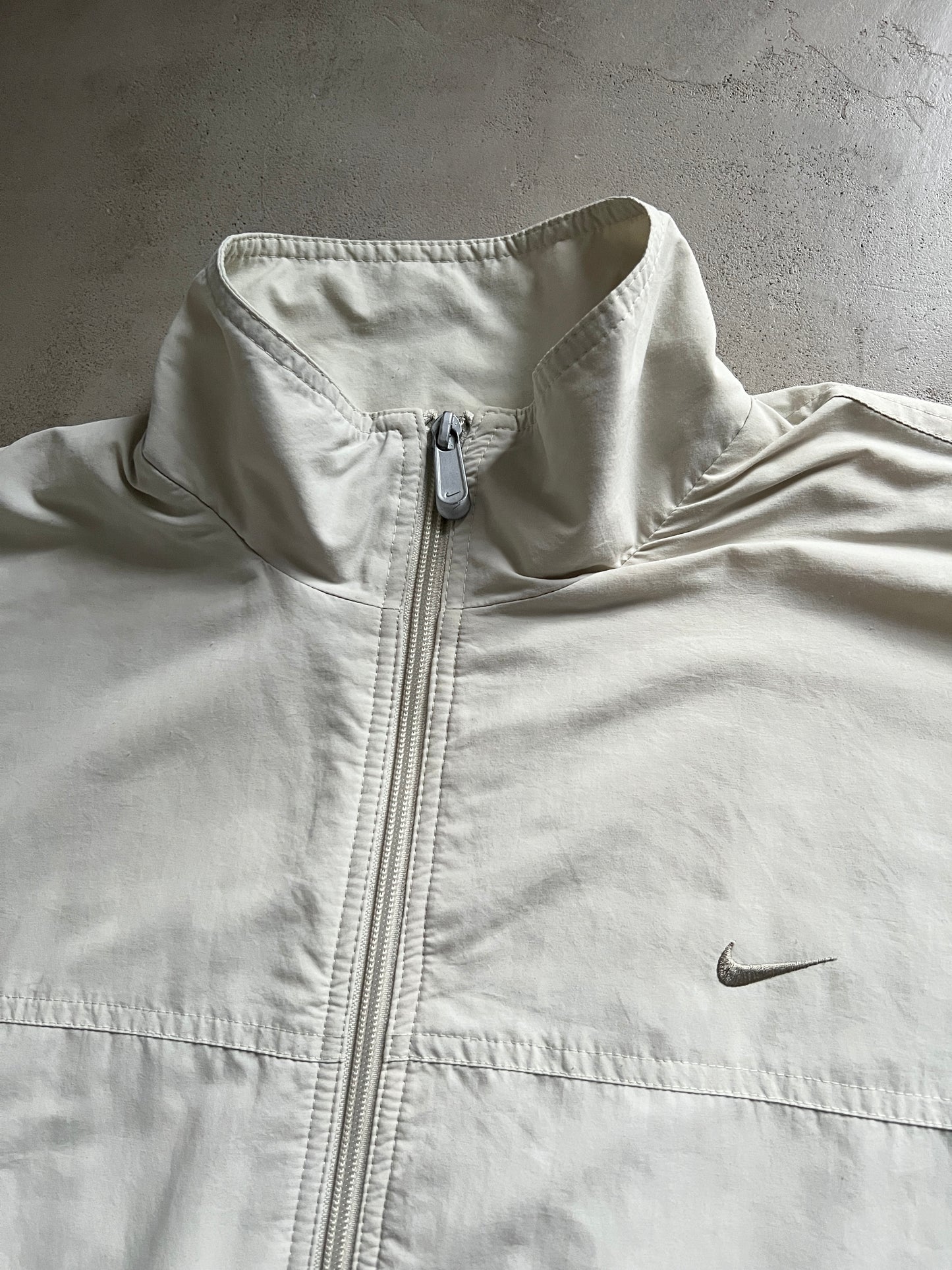 CREME/BEIGE NIKE TRACK JACKET - 2000S - L