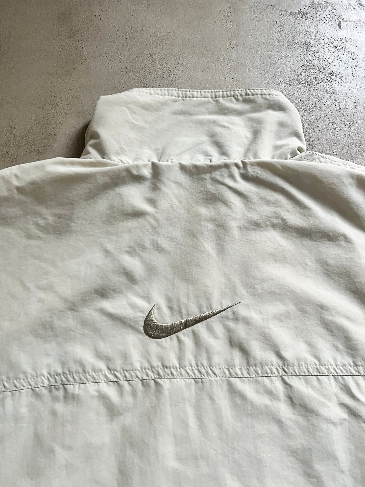 CREME/BEIGE NIKE TRACK JACKET - 2000S - L