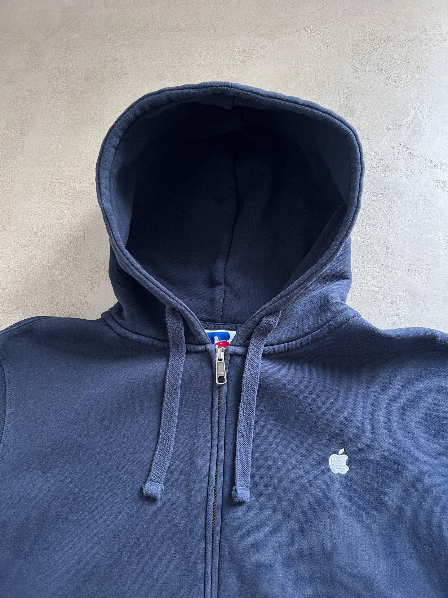 NAVY APPLE RUSSELL ZIP UP HOODIE - 1990S - M