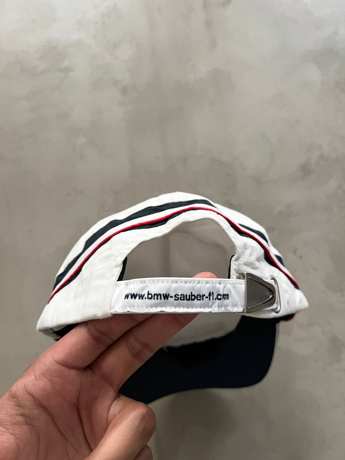 WHITE BMW SAUBER F1 RACING CAP - 2000S