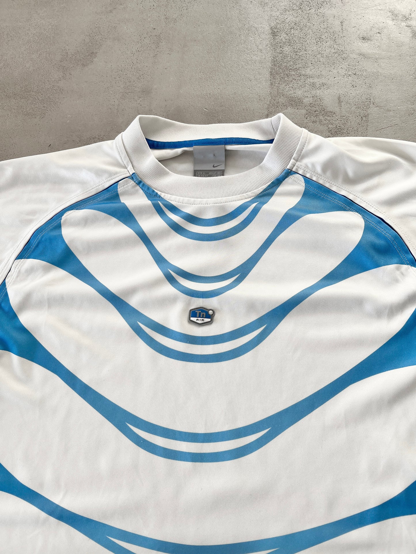 WHITE/BLUE NIKE TN JERSEY - 2000S - XL