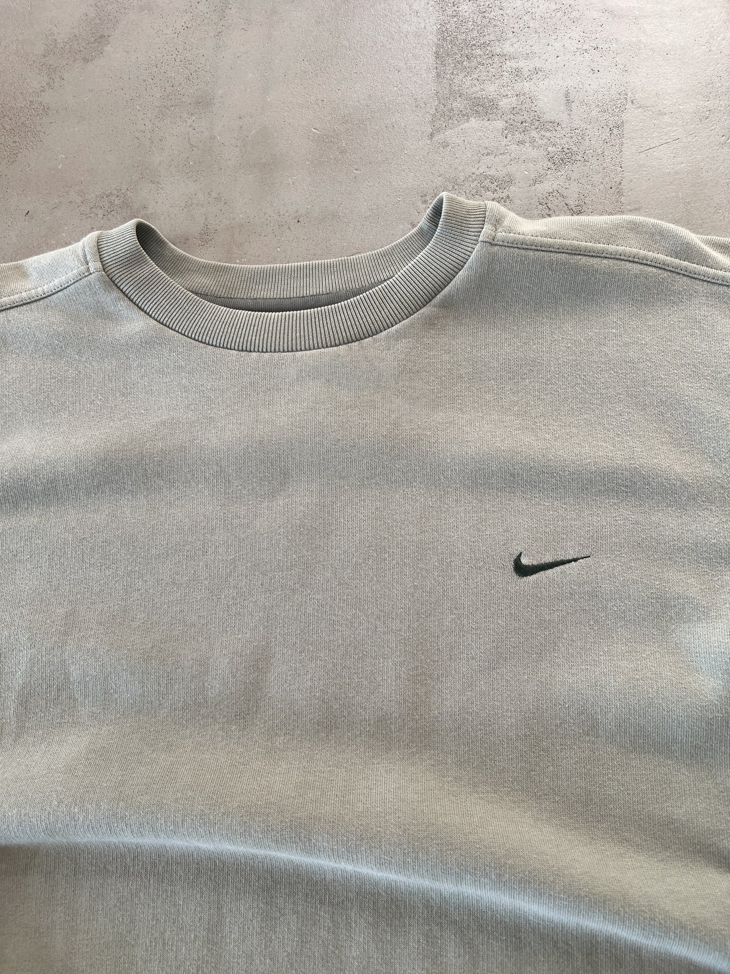 KHAKI NIKE SWEATER - 2000S - L
